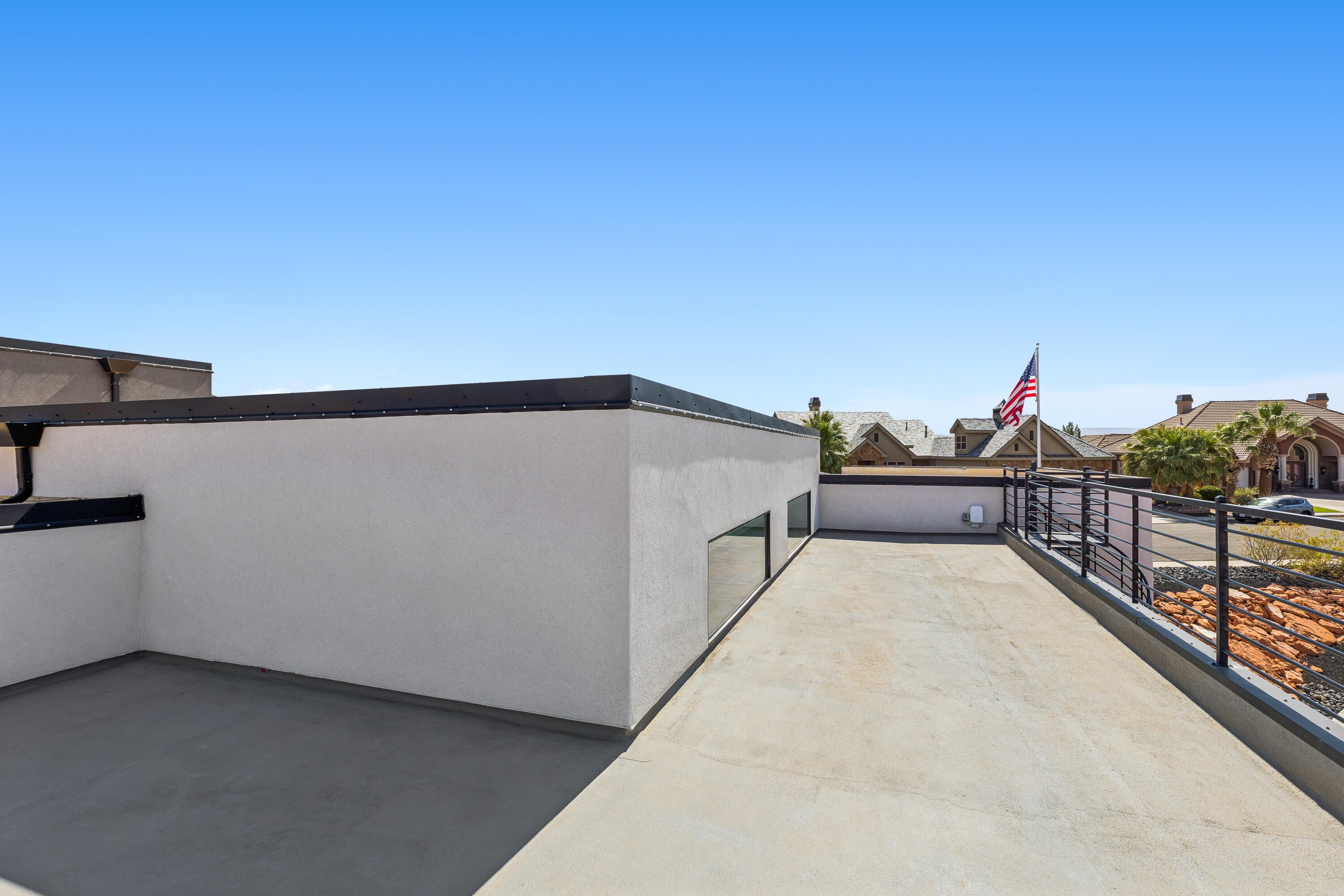 LION'S HEAD HILLTOP ESTATES AT GREEN SPRINGS - Residential