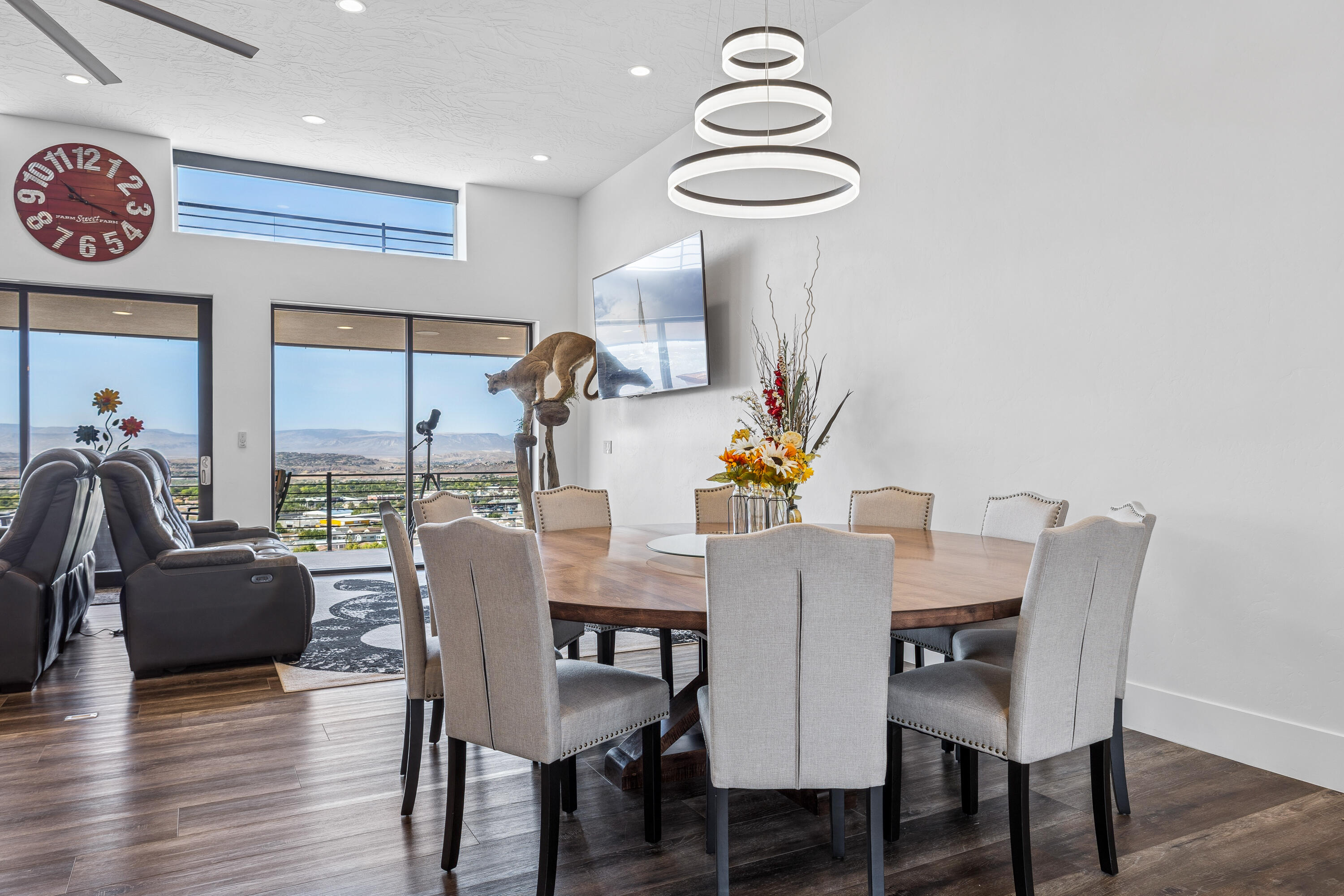 LION'S HEAD HILLTOP ESTATES AT GREEN SPRINGS - Residential