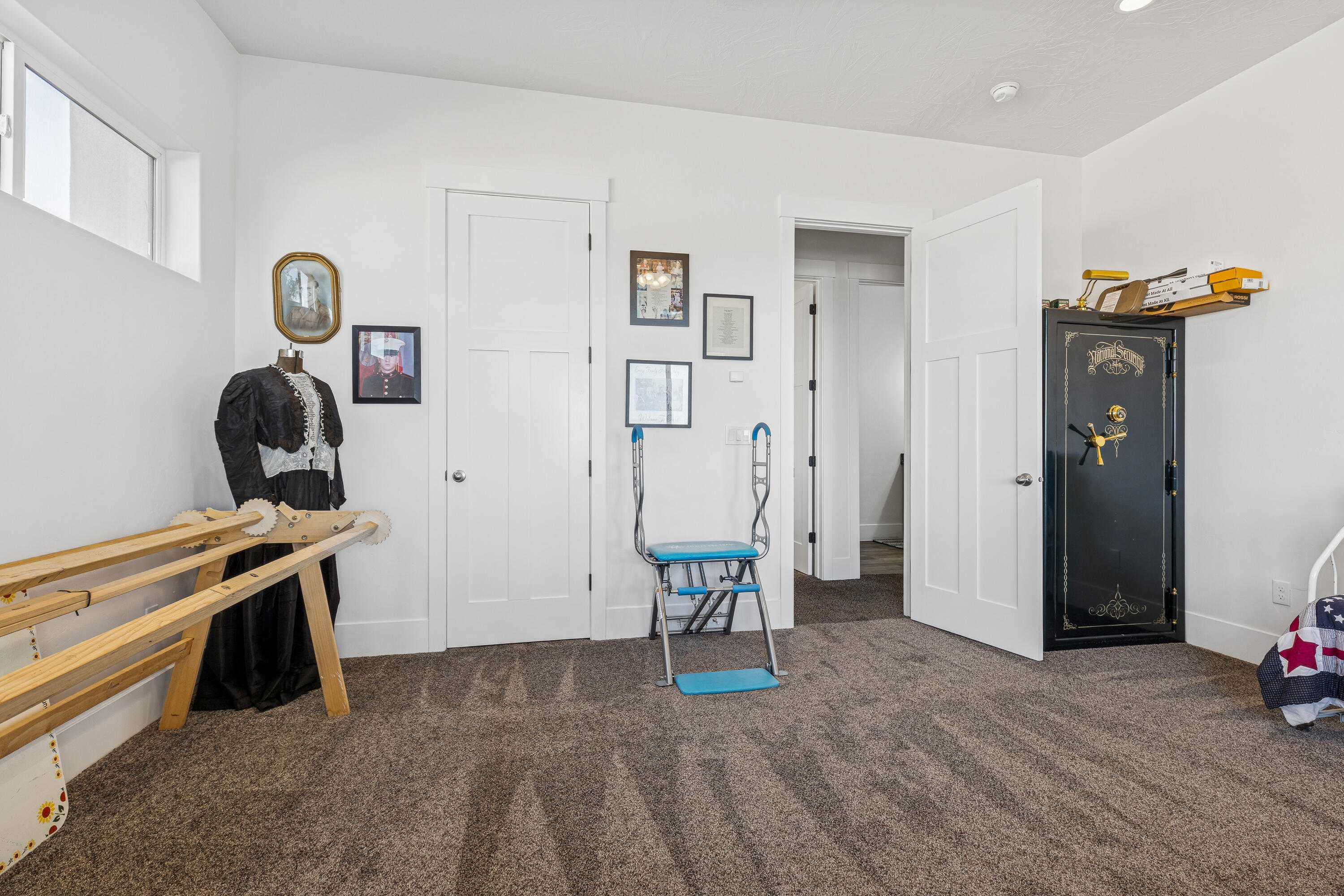 LION'S HEAD HILLTOP ESTATES AT GREEN SPRINGS - Residential