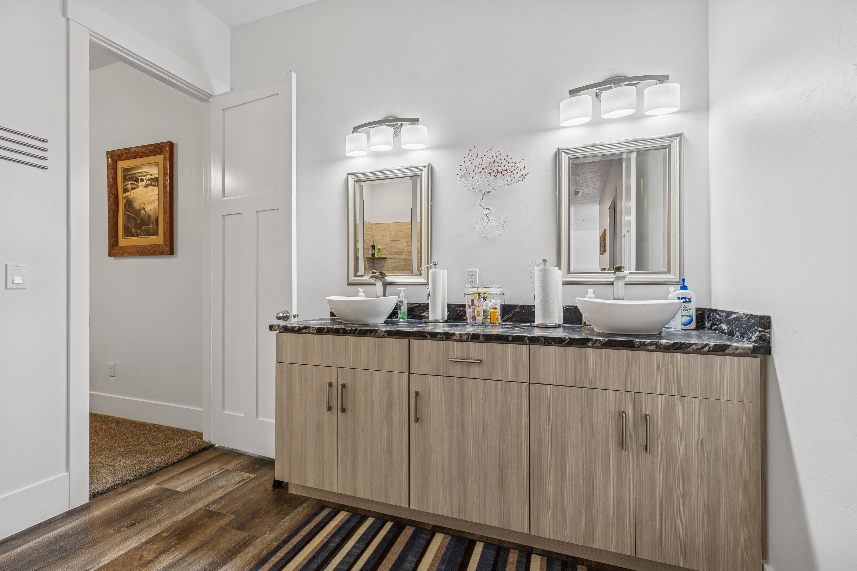 LION'S HEAD HILLTOP ESTATES AT GREEN SPRINGS - Residential