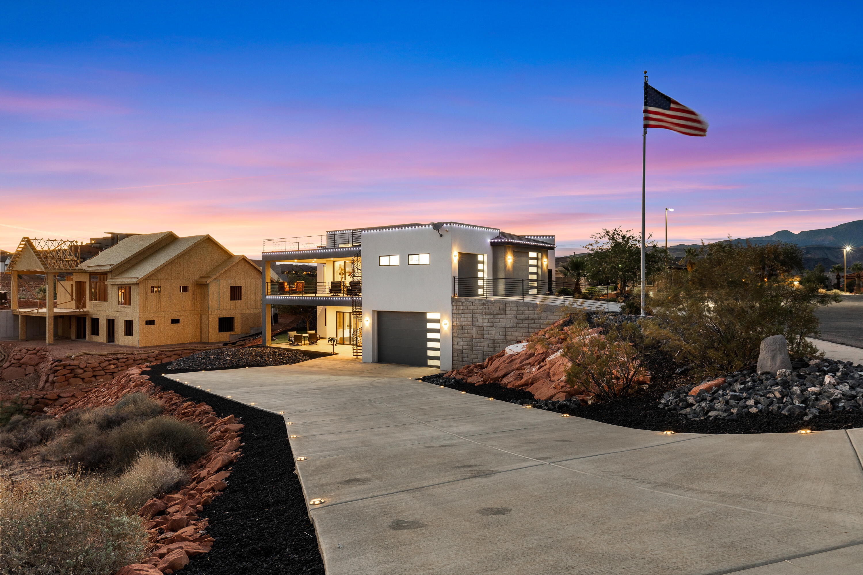 LION'S HEAD HILLTOP ESTATES AT GREEN SPRINGS - Residential