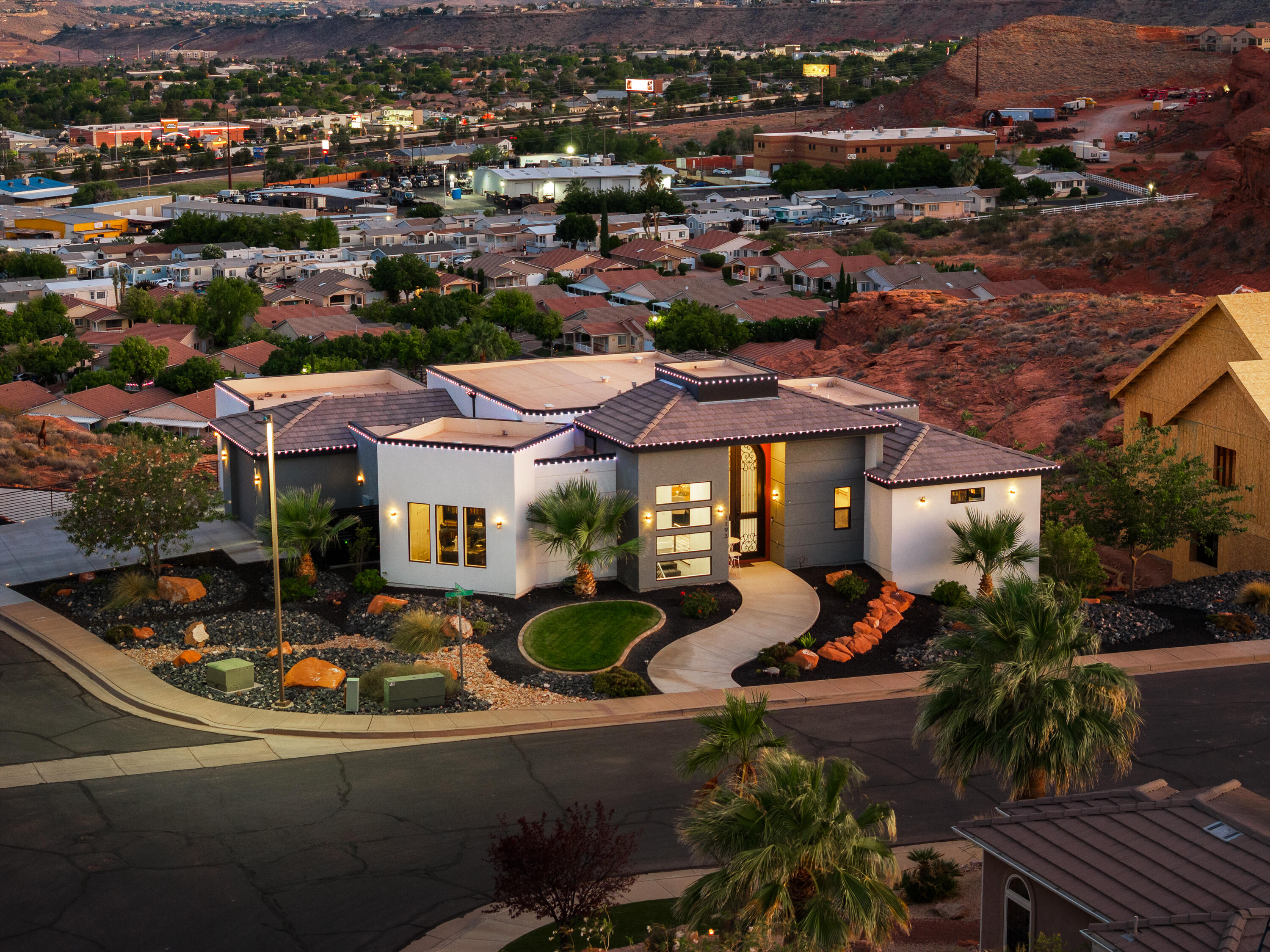 LION'S HEAD HILLTOP ESTATES AT GREEN SPRINGS - Residential