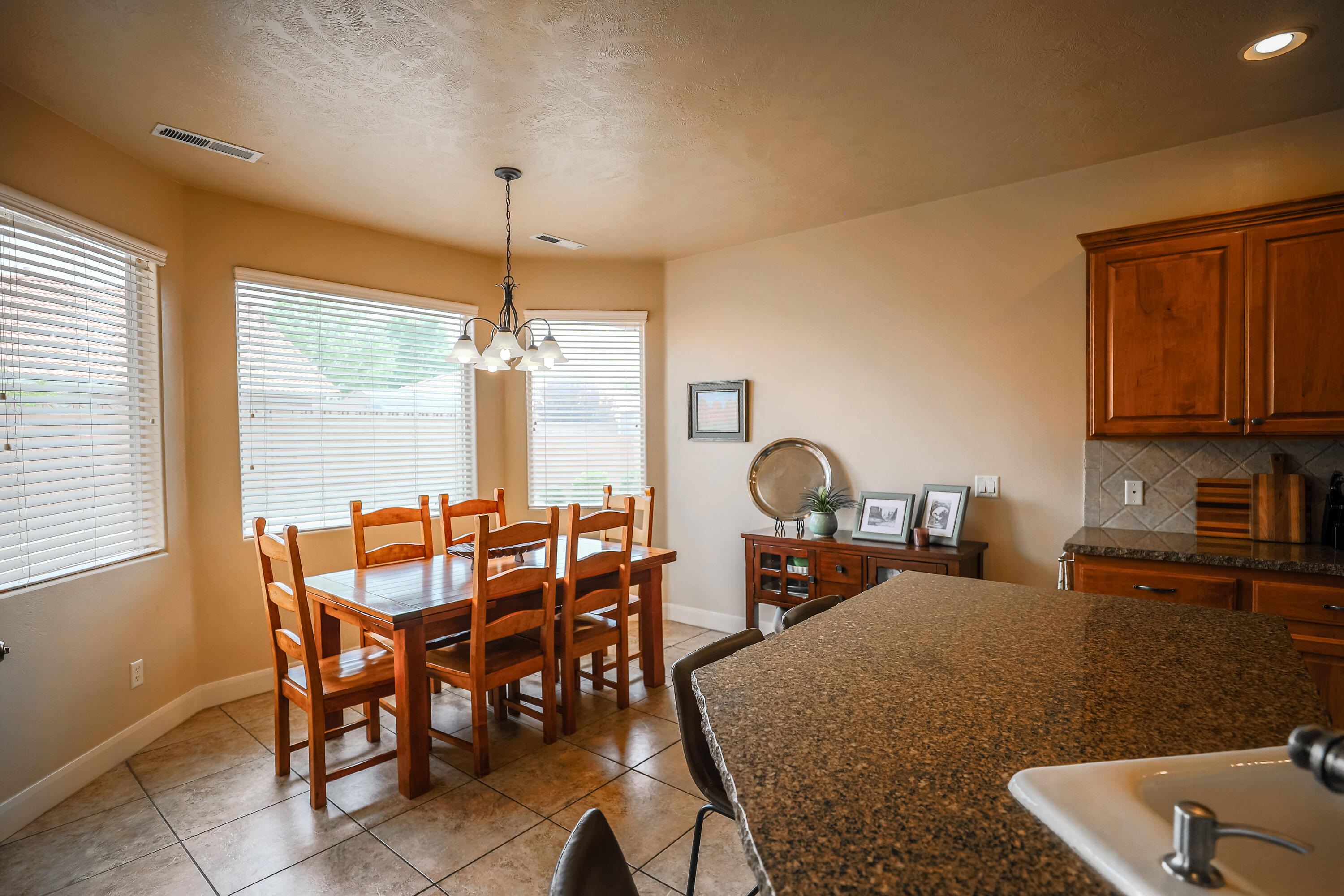 COUNTRYSIDE - Residential