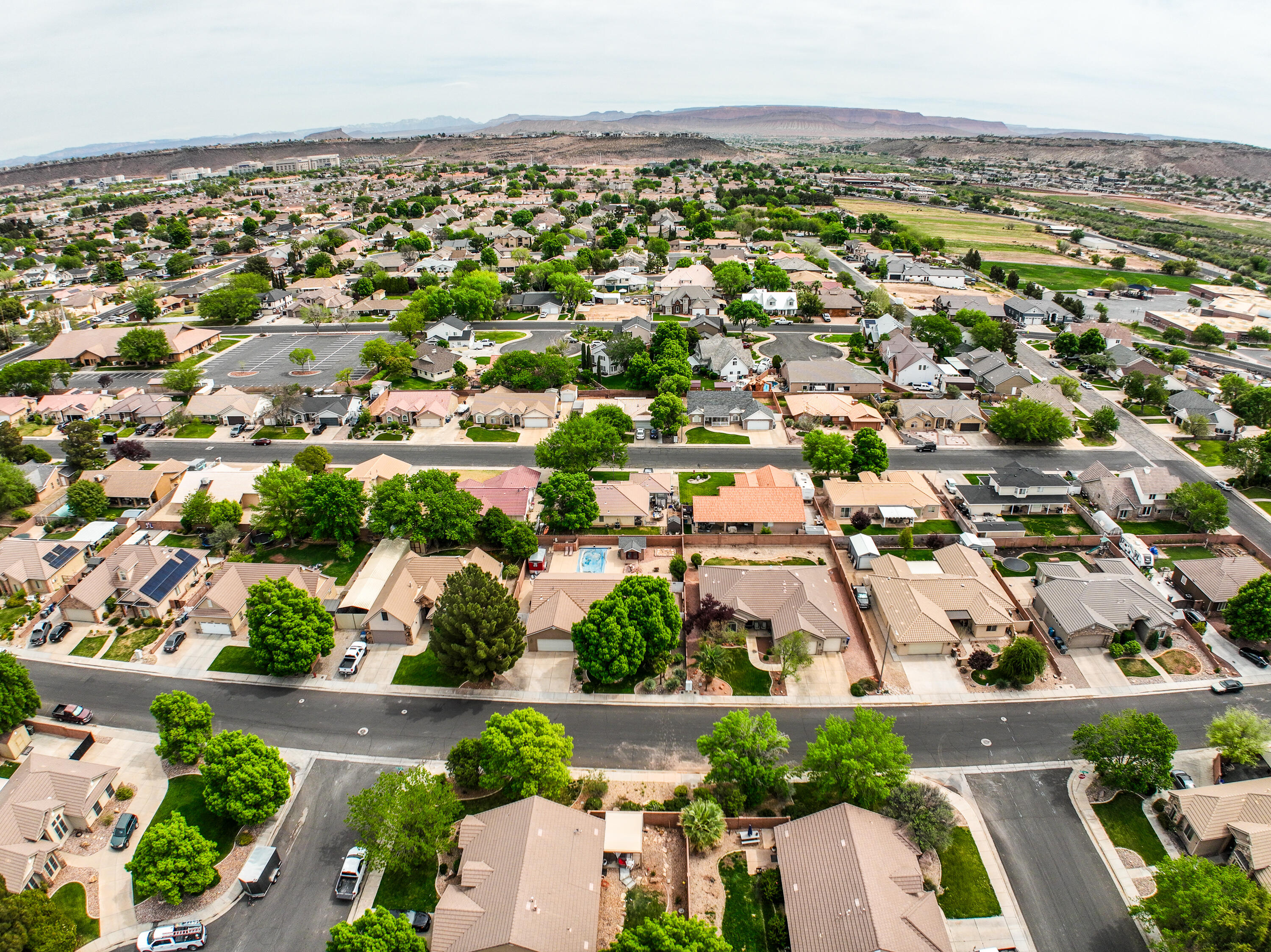 COUNTRYSIDE - Residential