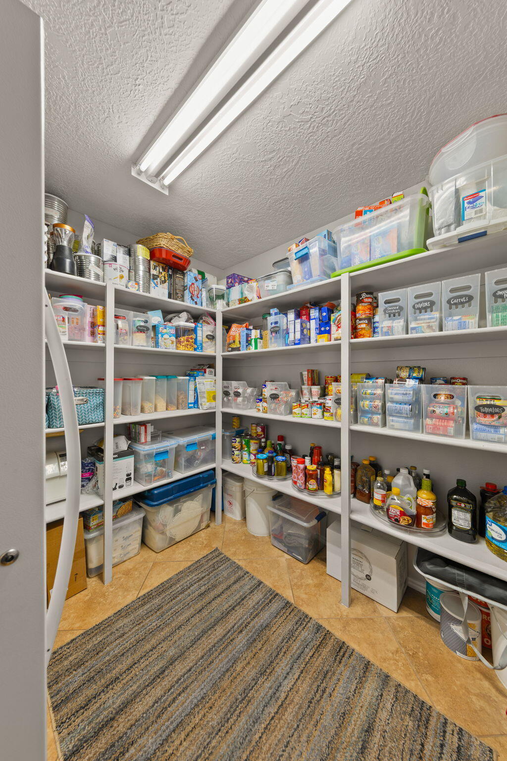 BLOOMINGTON HILLS - Residential