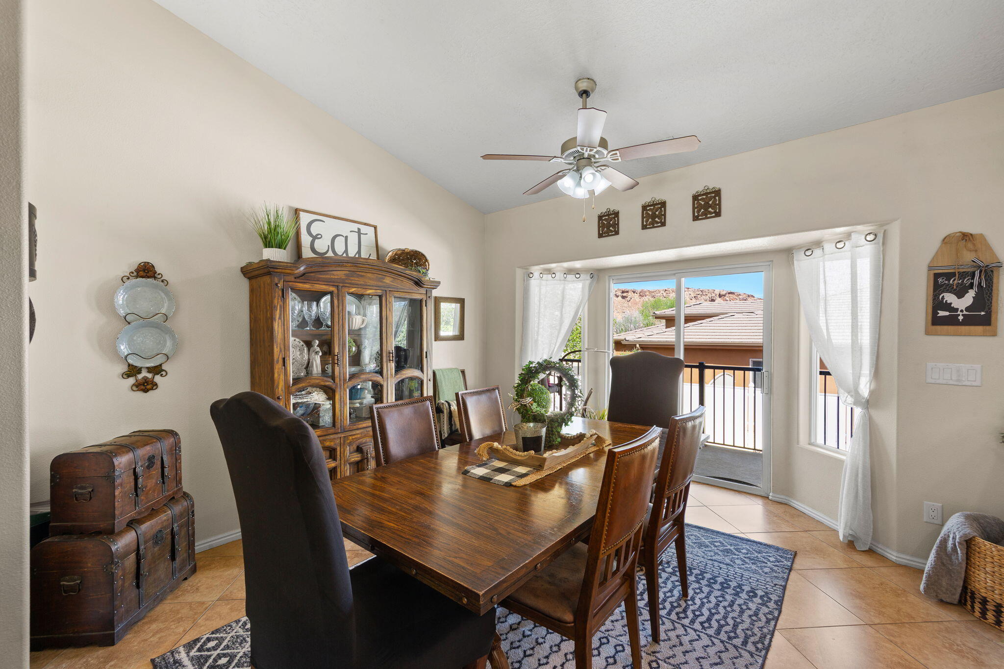 BLOOMINGTON HILLS - Residential