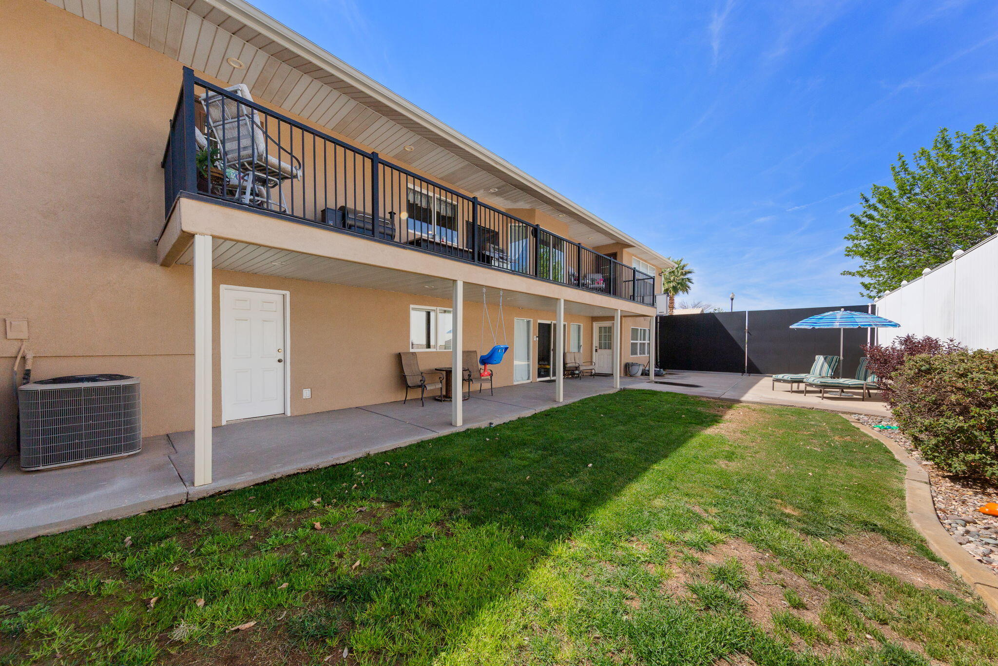 BLOOMINGTON HILLS - Residential