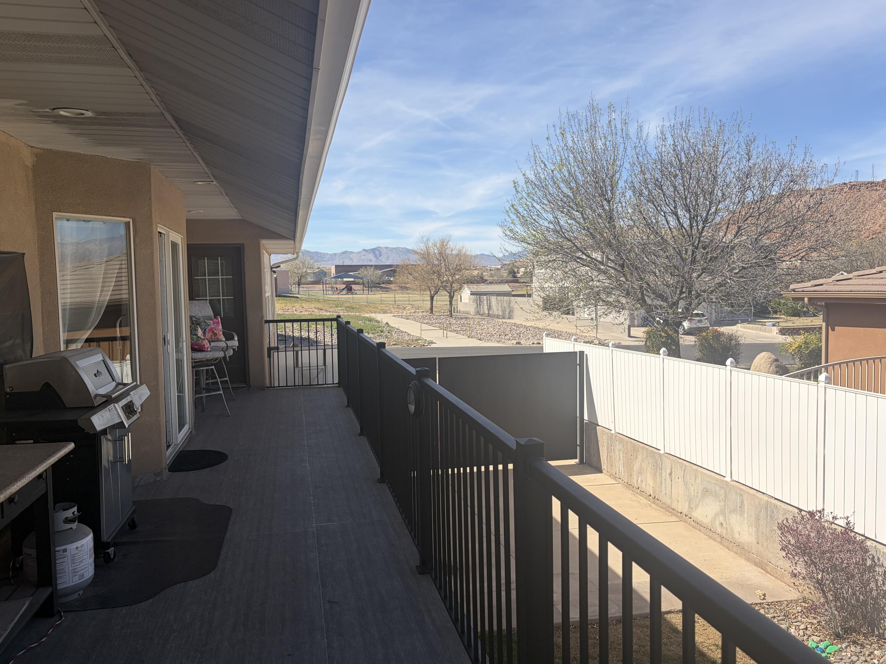 BLOOMINGTON HILLS - Residential