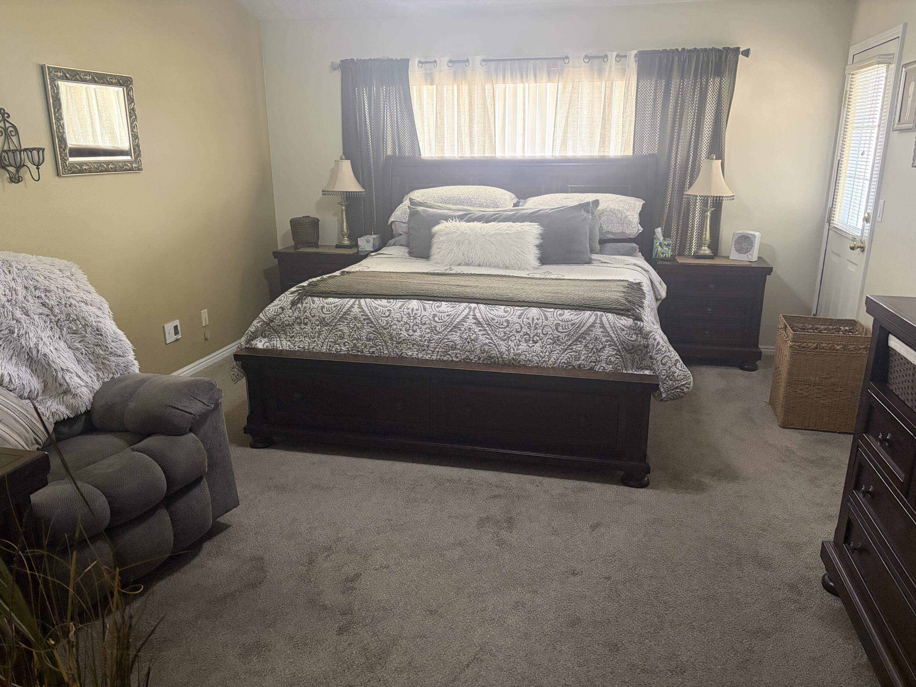 BLOOMINGTON HILLS - Residential