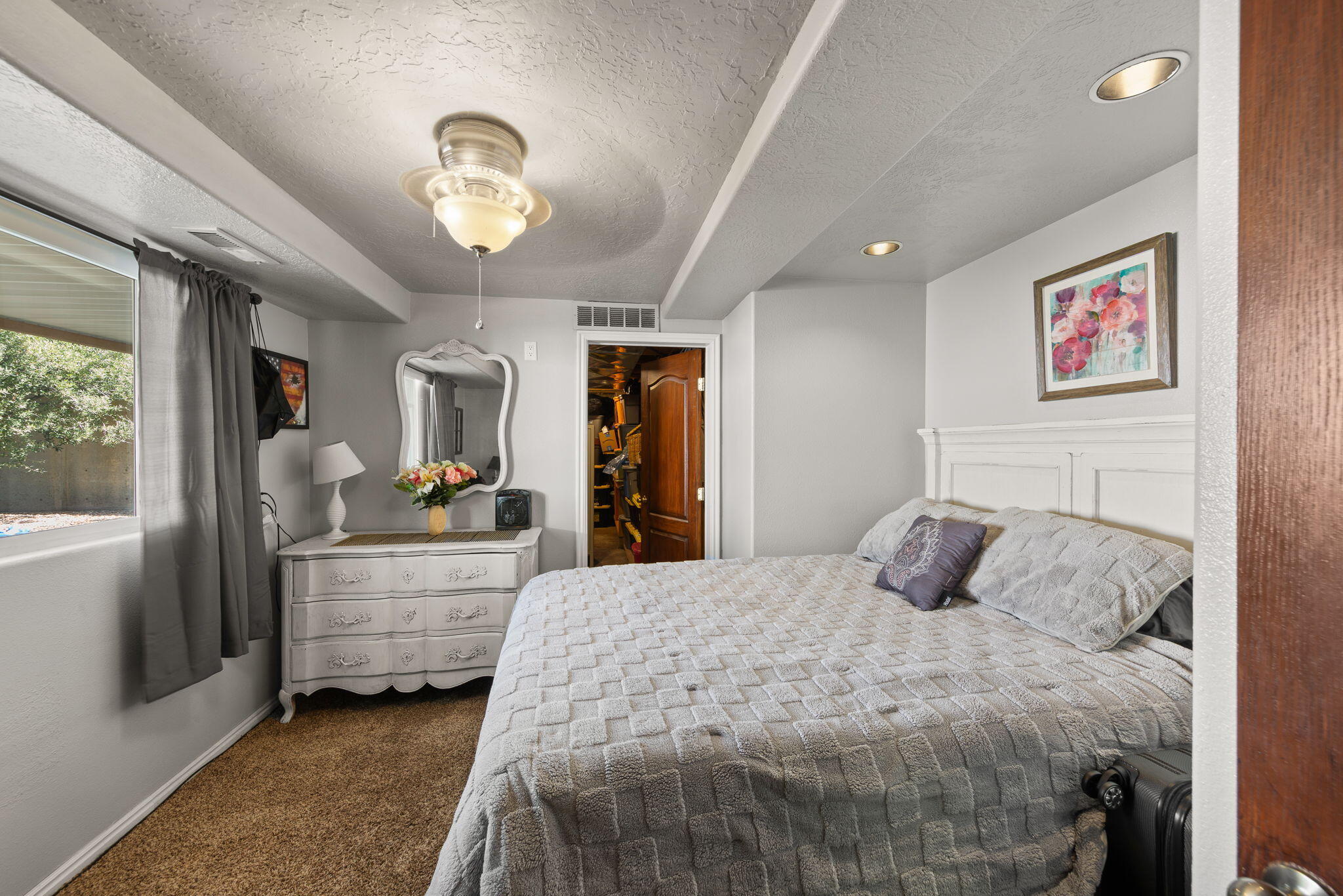 BLOOMINGTON HILLS - Residential