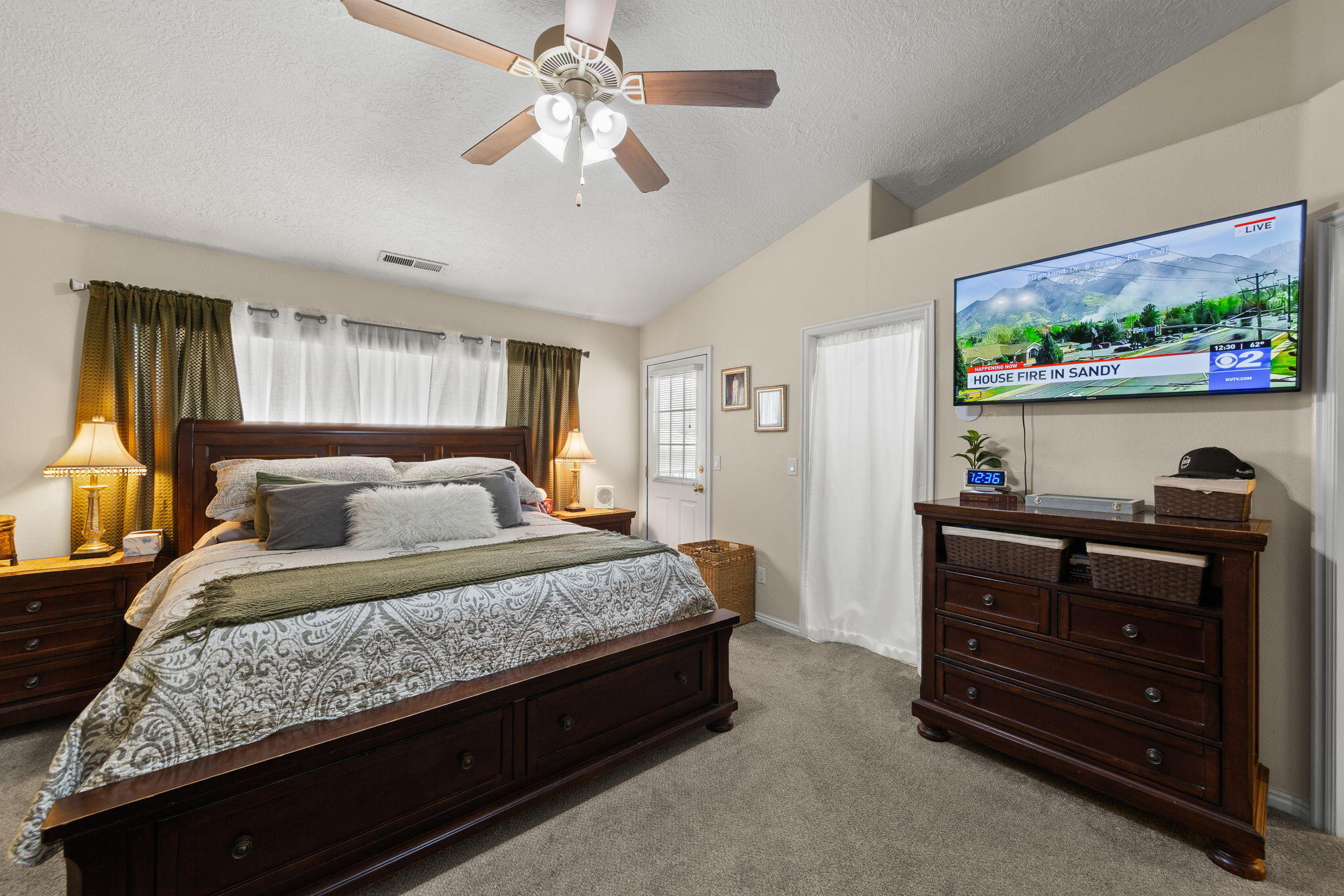 BLOOMINGTON HILLS - Residential