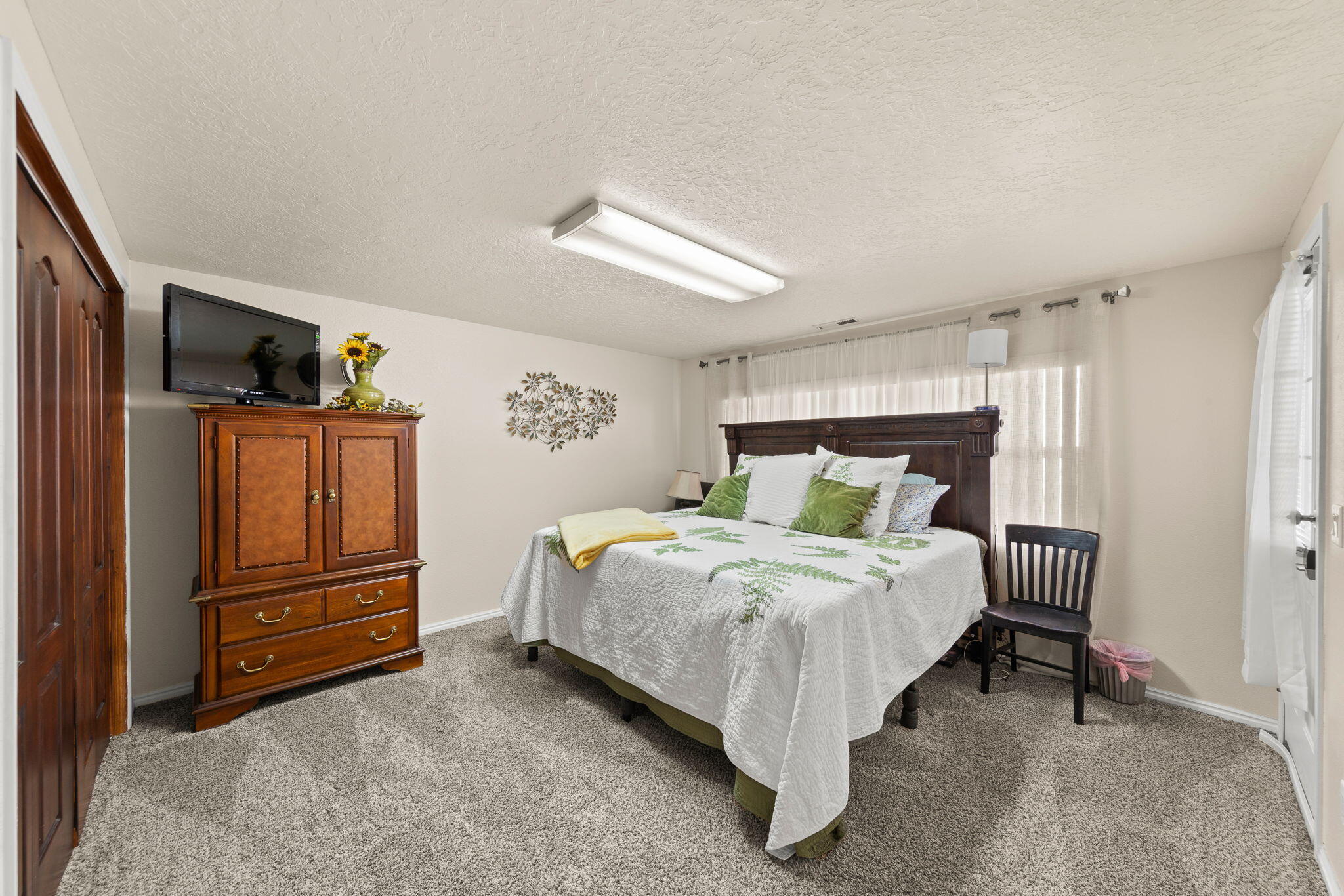 BLOOMINGTON HILLS - Residential