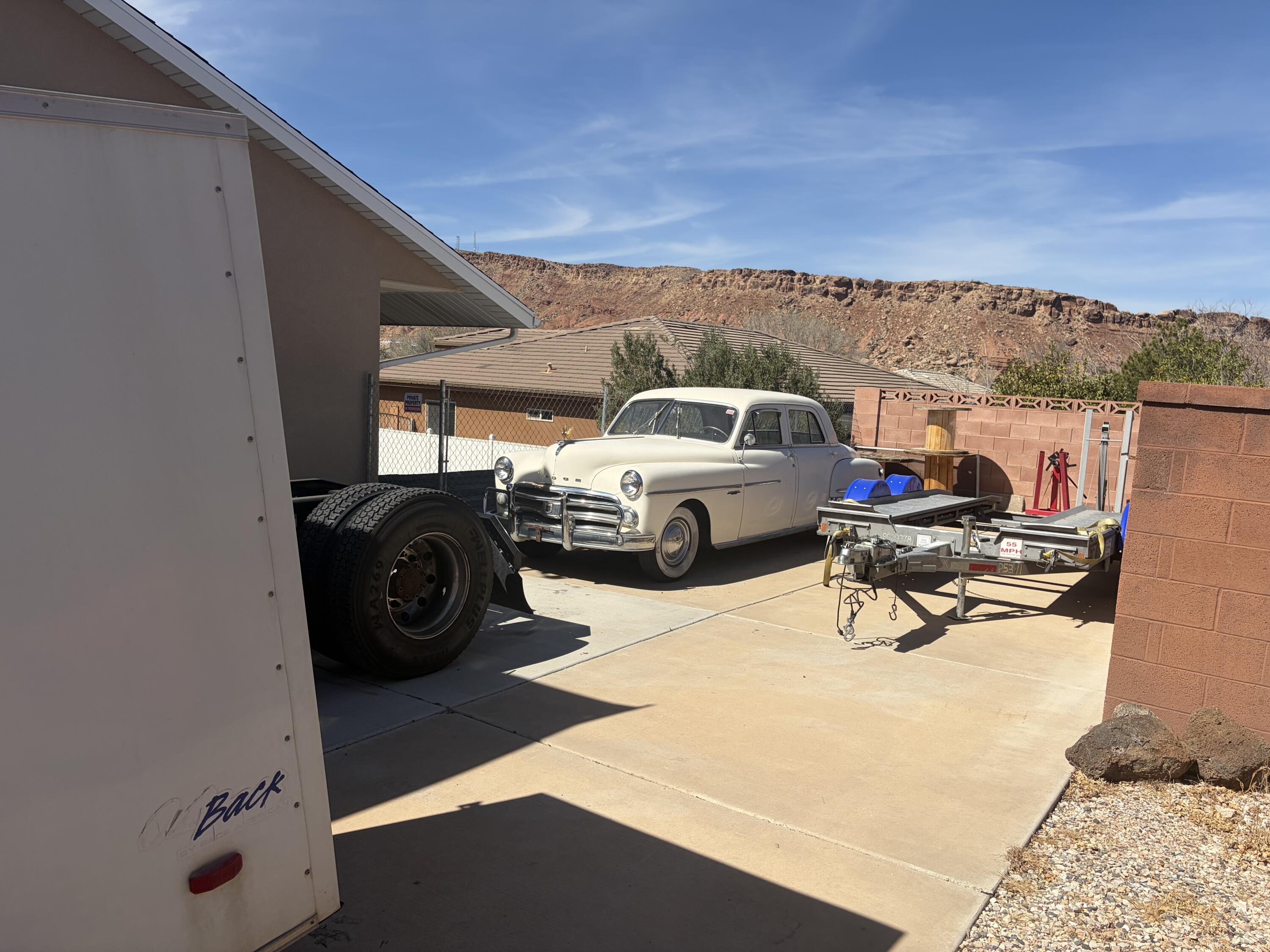 BLOOMINGTON HILLS - Residential