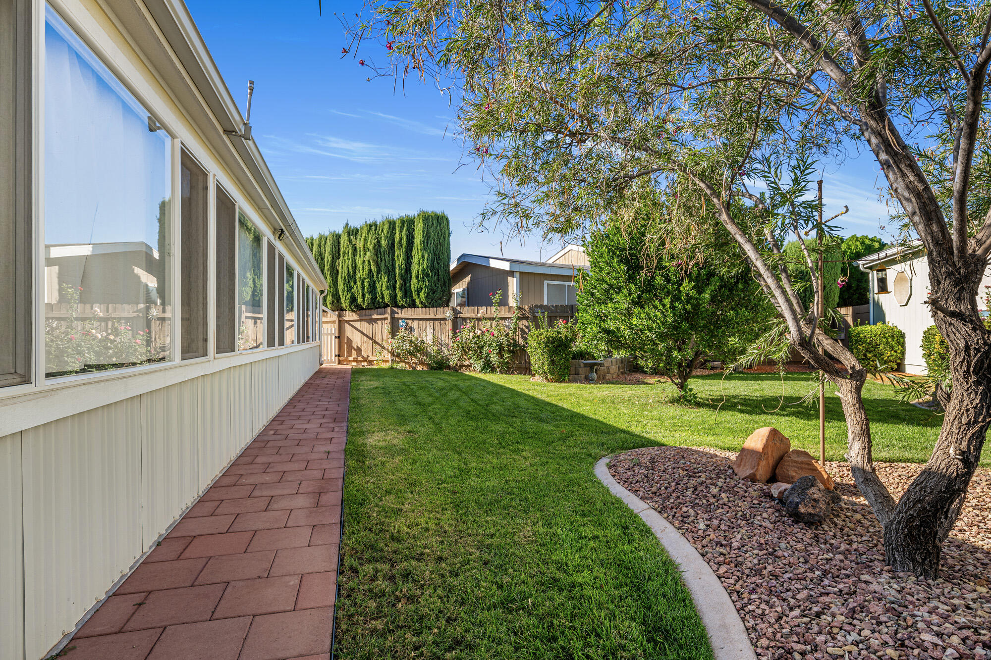 LAVA BLUFF MOBILE HOME PARK - Residential