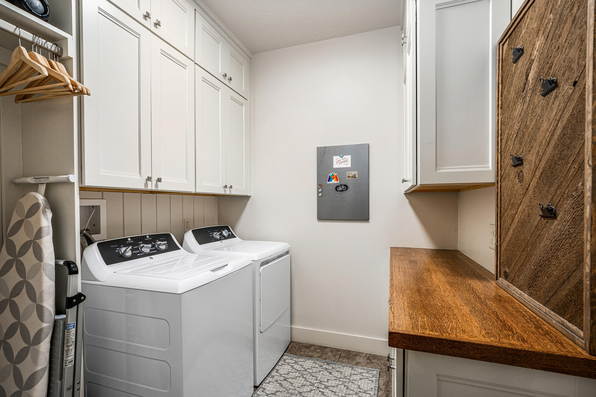 TONAQUINT TERRACE - Residential