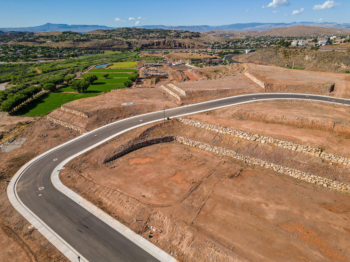 KNETTAS KNOLL SUB - Land