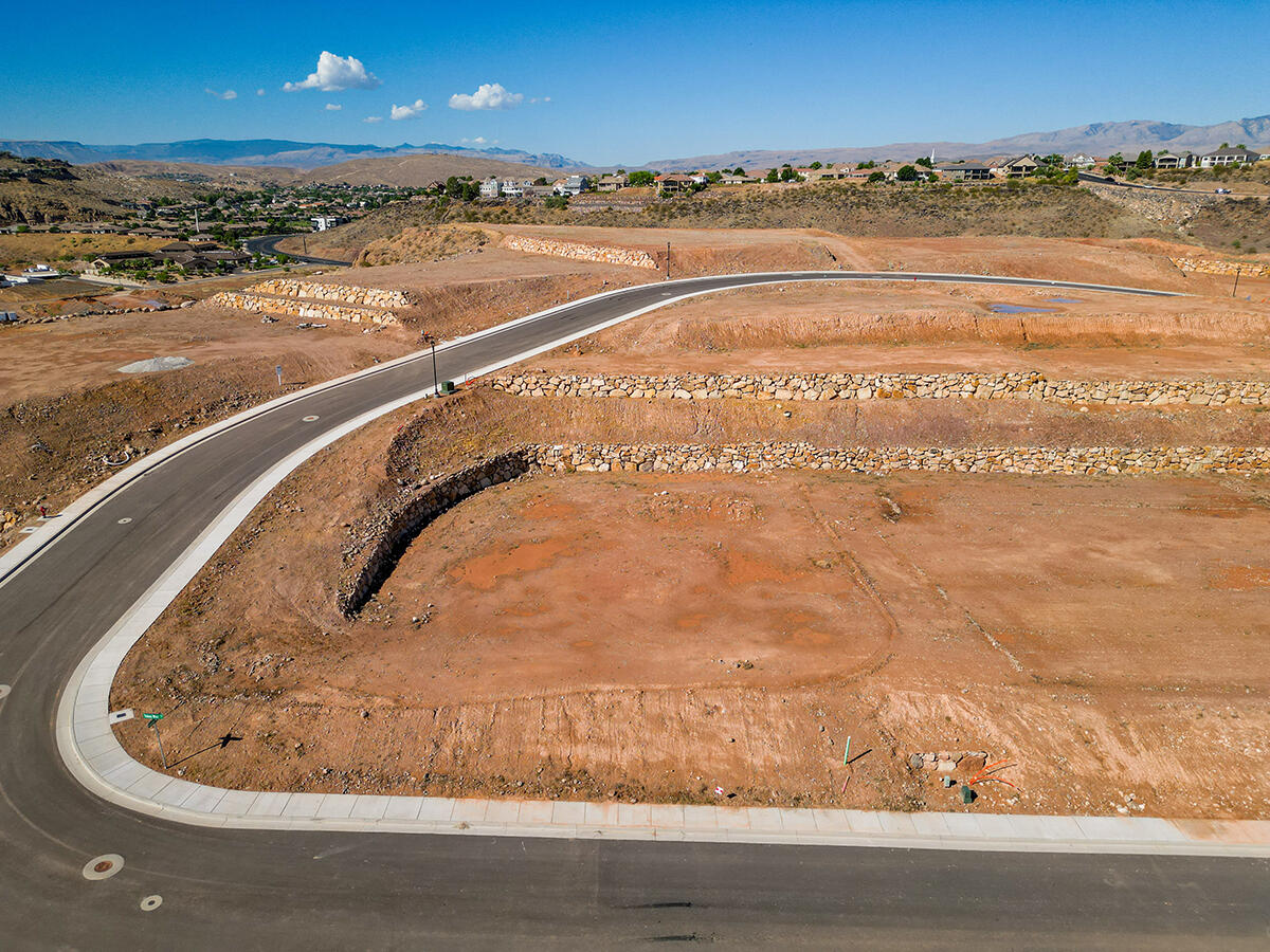 KNETTAS KNOLL SUB - Land