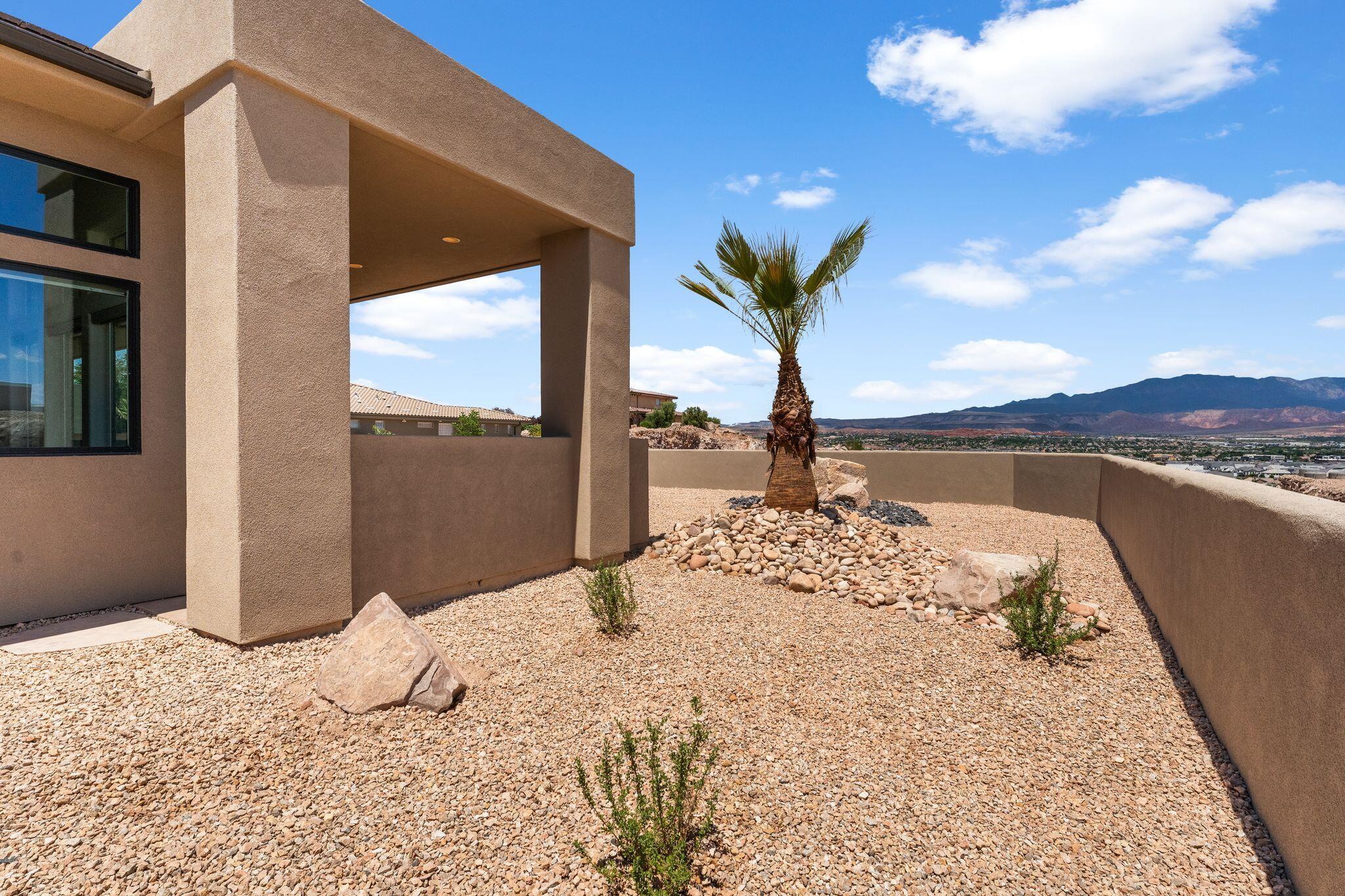 STONE CLIFF - Residential