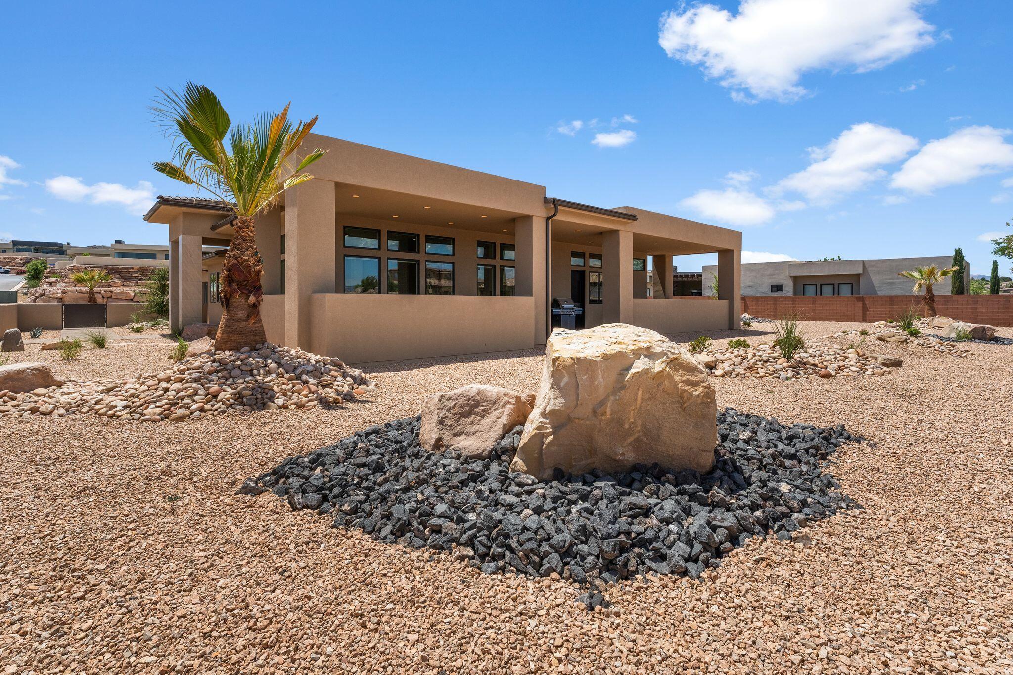 STONE CLIFF - Residential