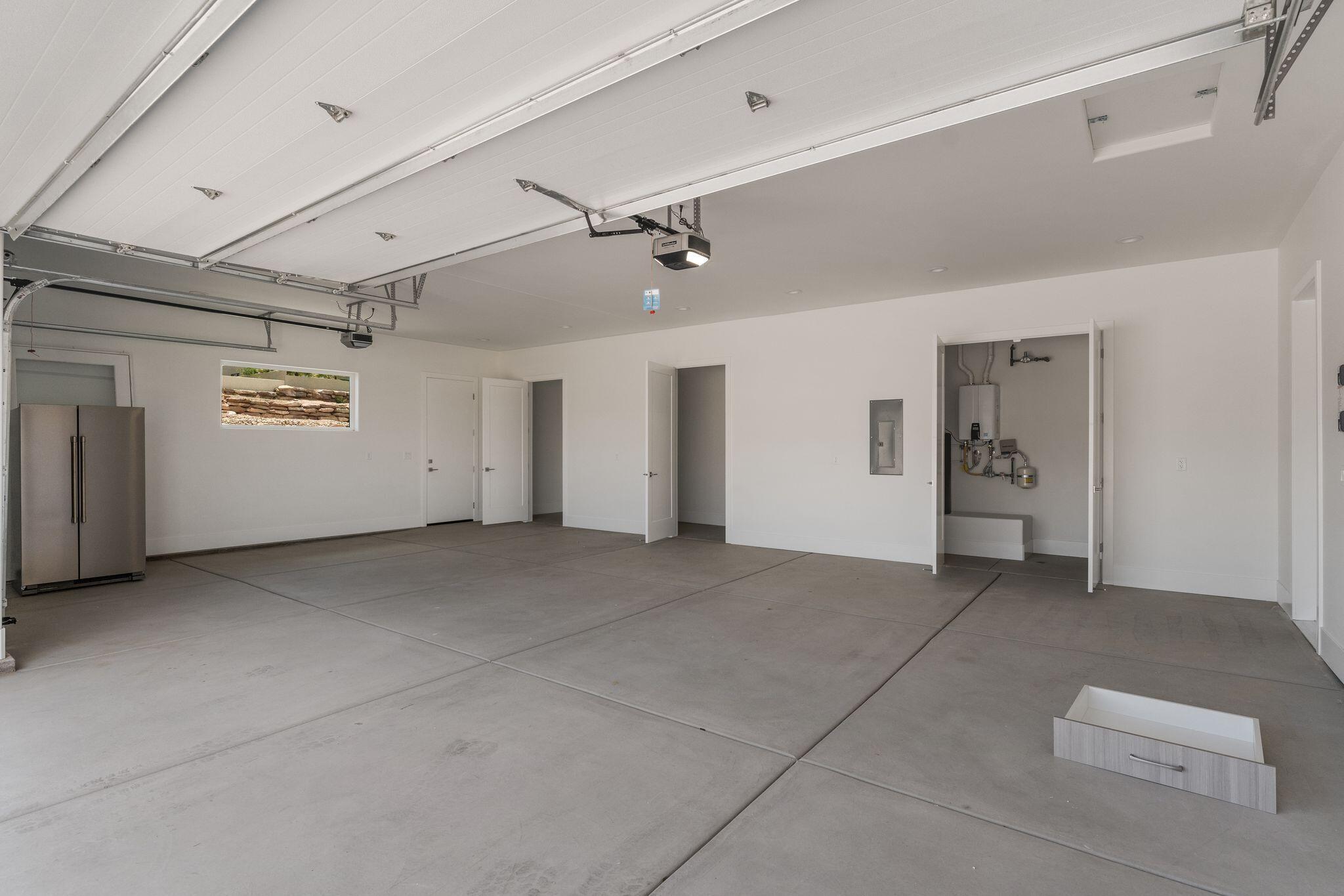 STONE CLIFF - Residential