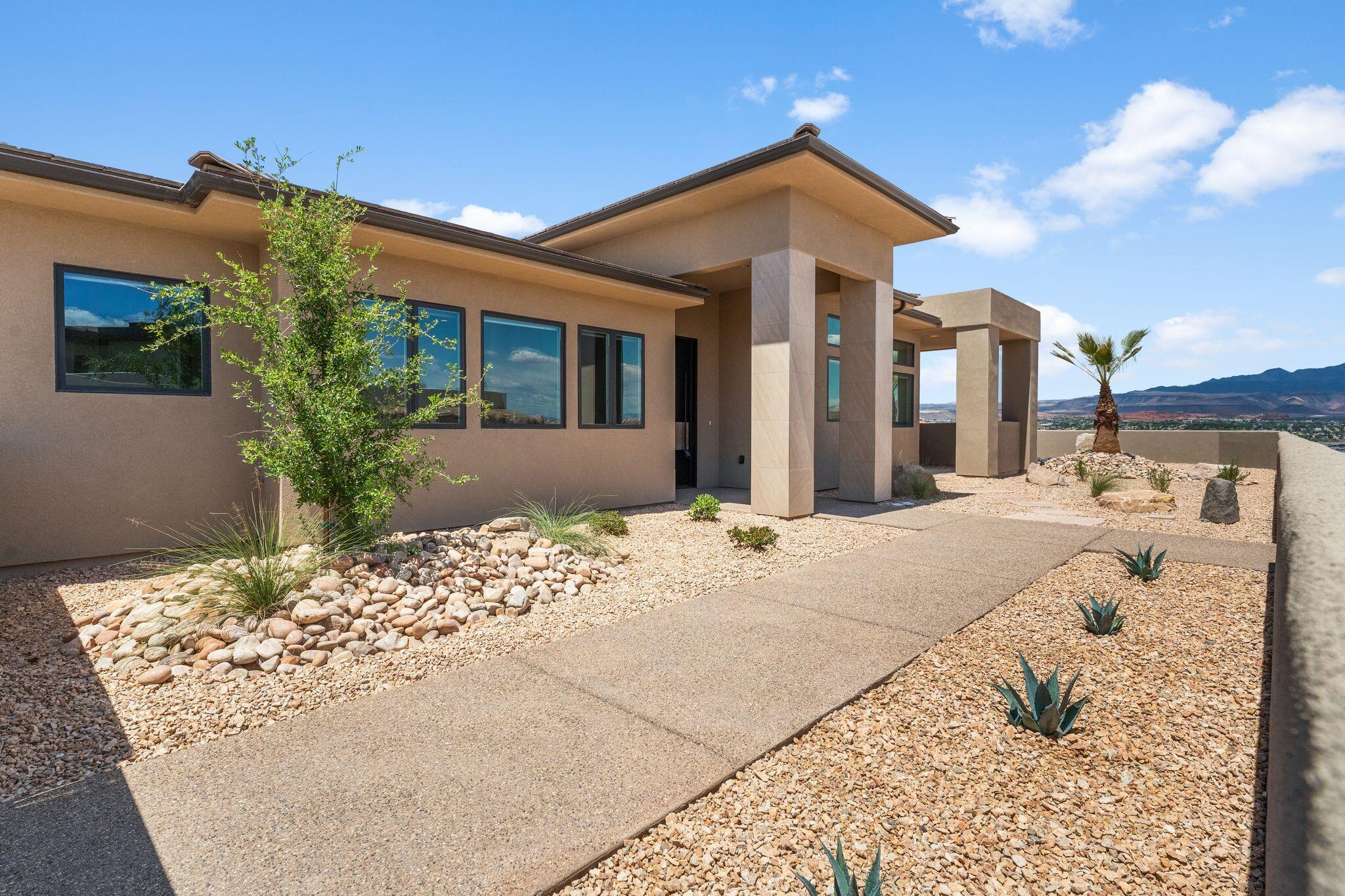 STONE CLIFF - Residential