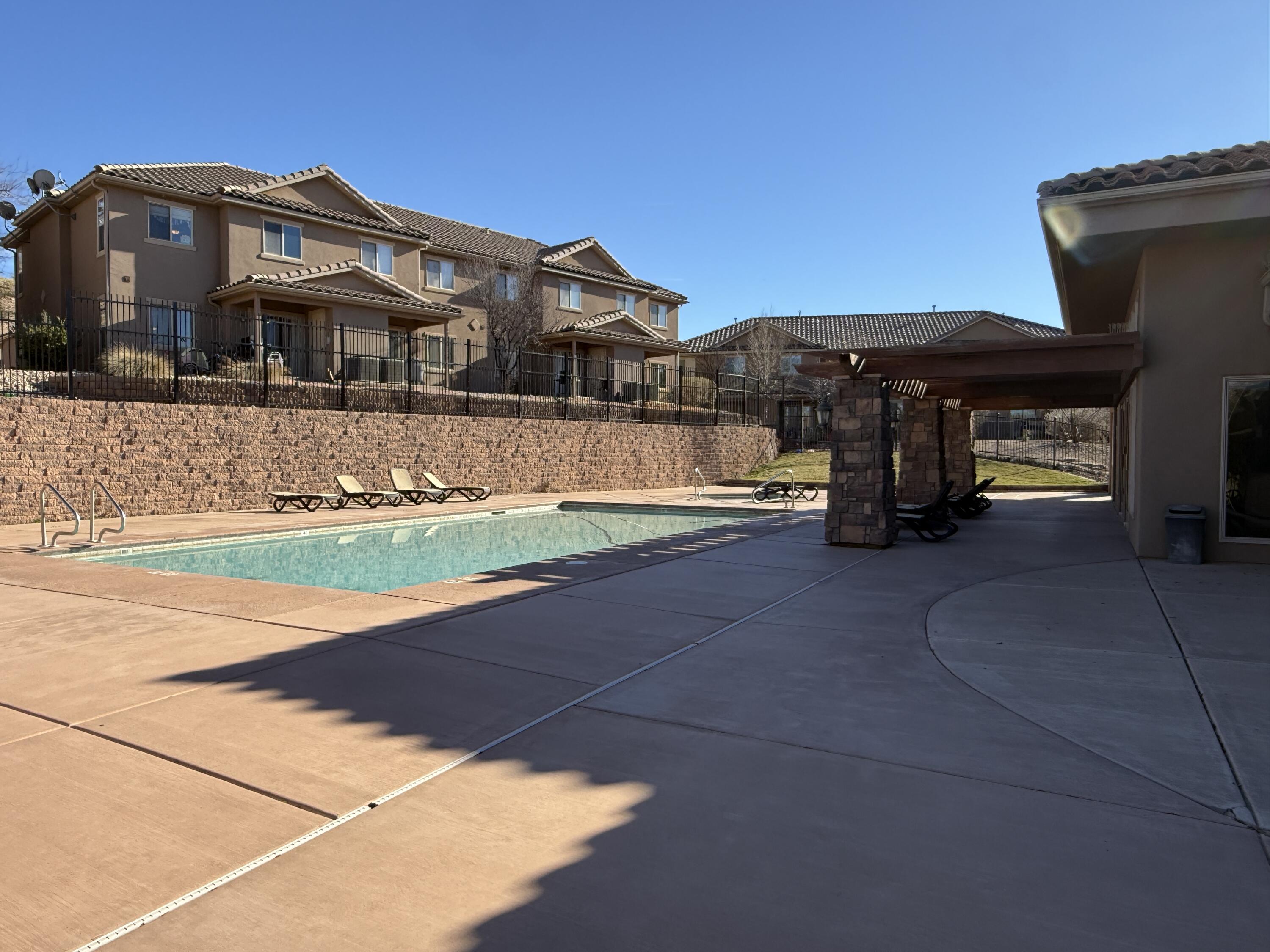 COTTAGES AT FOSSIL HILLS - Residential