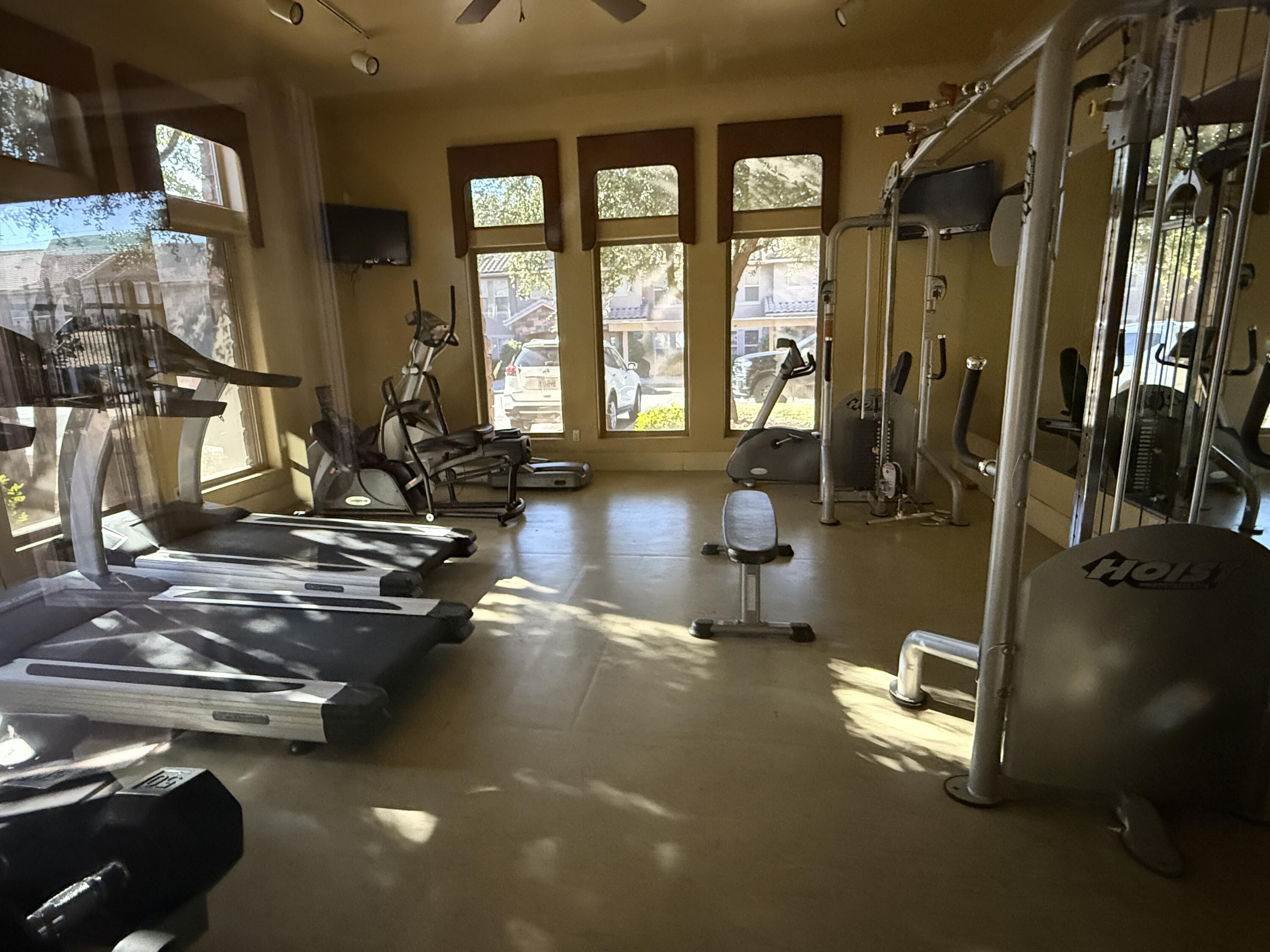 COTTAGES AT FOSSIL HILLS - Residential