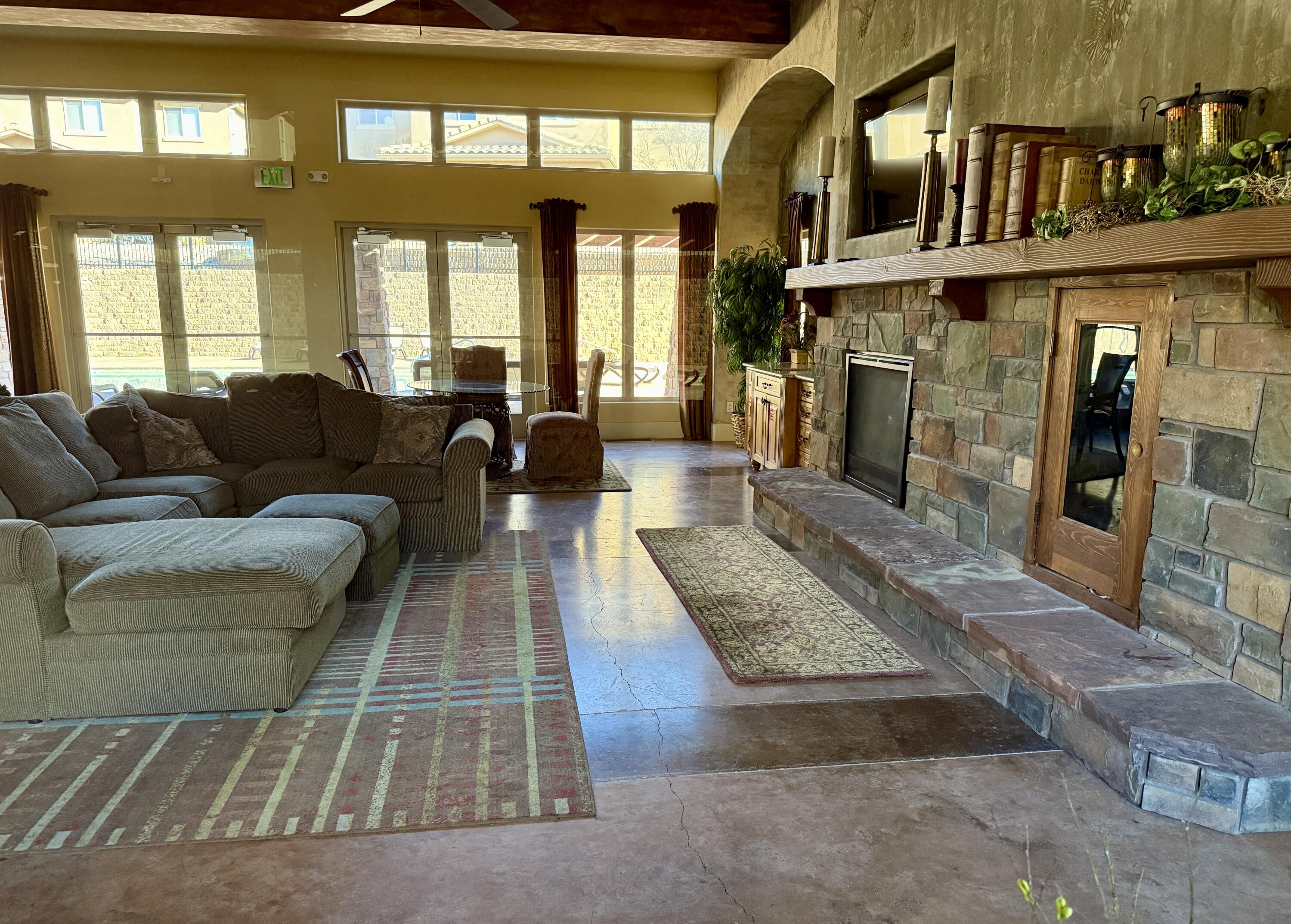 COTTAGES AT FOSSIL HILLS - Residential