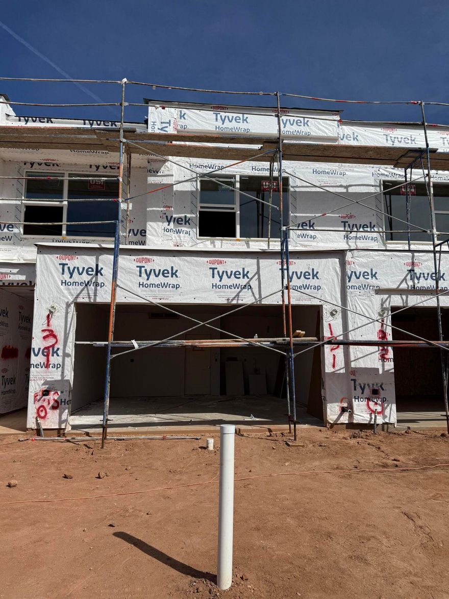 **VIEWS VIEWS VIEWS** Welcome to desert paradise at The Preserve at Alaia (formerly known as Stucki Farms). Adjacent to the stunning and luxurious surf club at Zion Shores! This exceptional neighborhood offers a perfect blend of modern living and outdoor adventure. Situated near exciting off-roading trails, minutes from St. George, and only 45 minutes from Zion National Park! This Visionary home is built with 2x6 framing and R-50/R-19 insulation for extra heat/cooling efficiency year-round. Experience the joy of living in a vibrant community designed for those who appreciate nature, quality craftsmanship, and a convenient lifestyle.