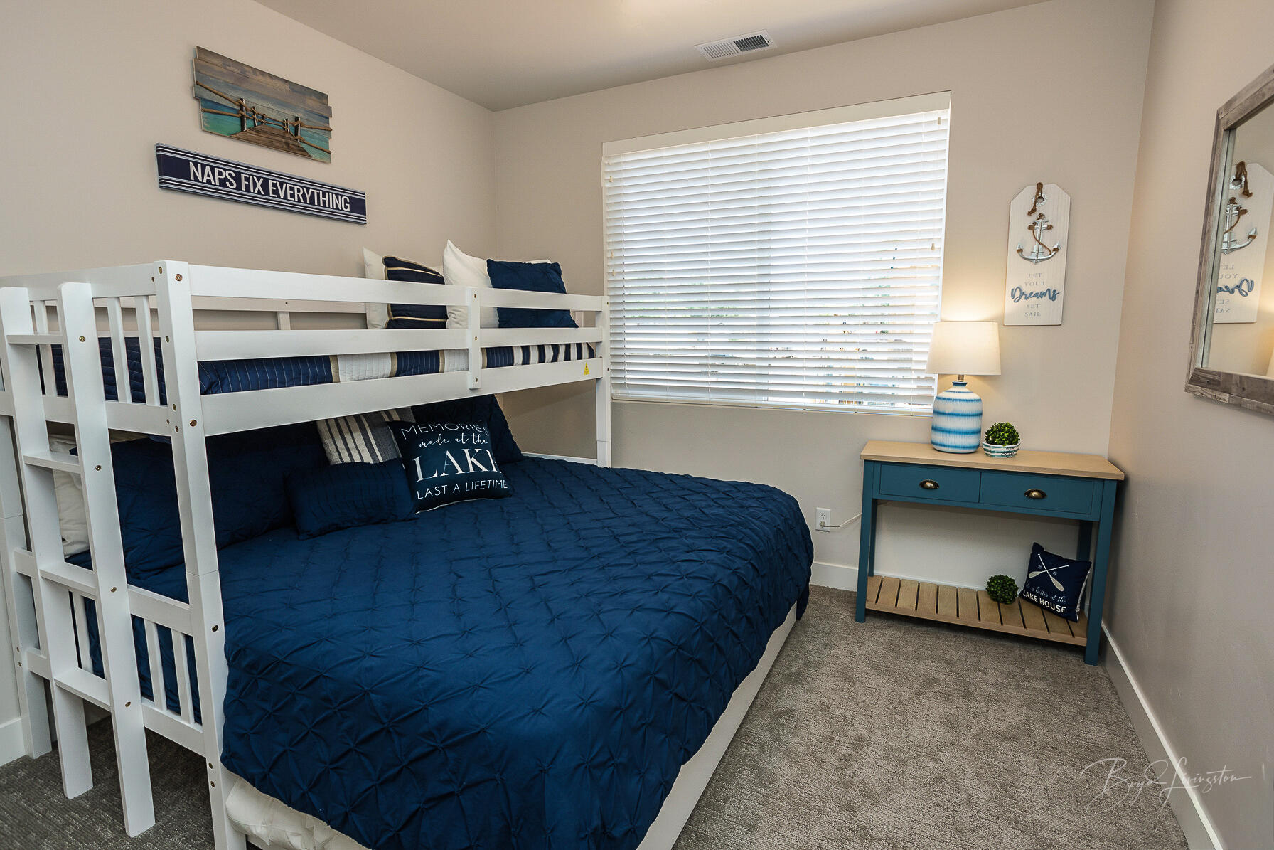 CASTLE ROCK - Residential