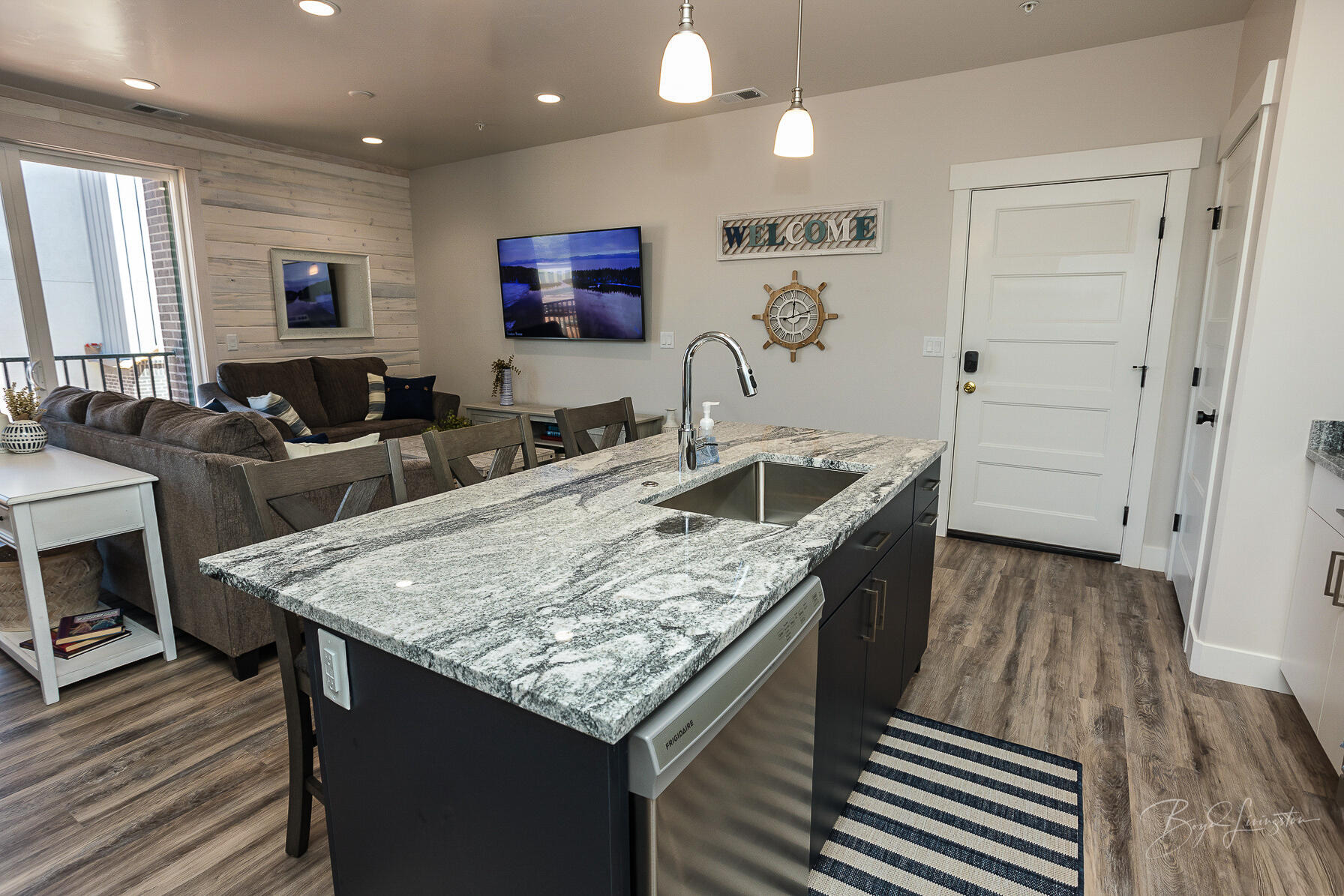 CASTLE ROCK - Residential