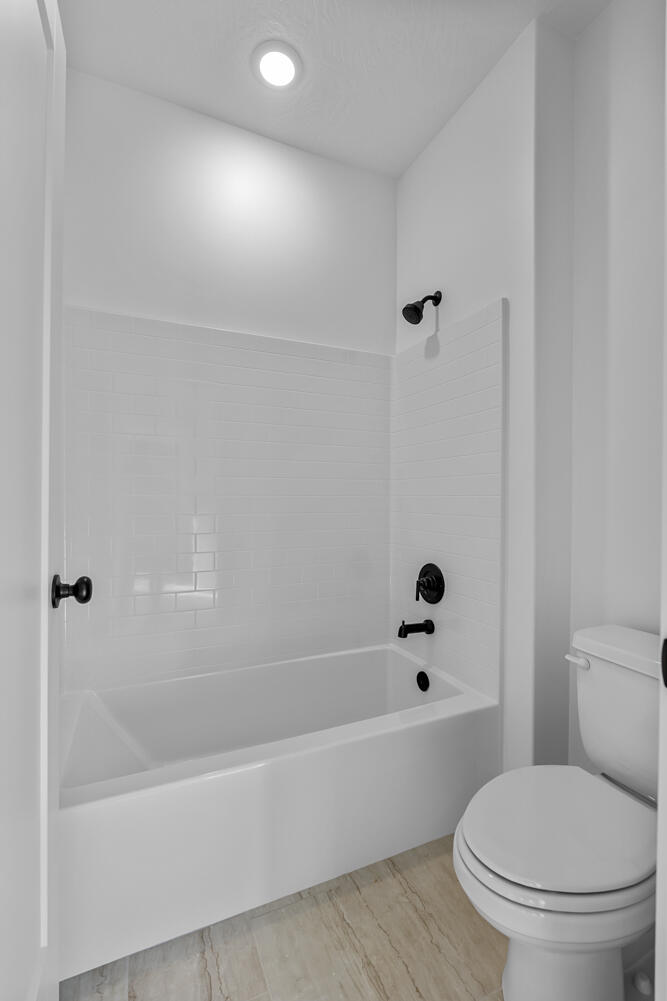 DIXIE HEIGHTS - Residential