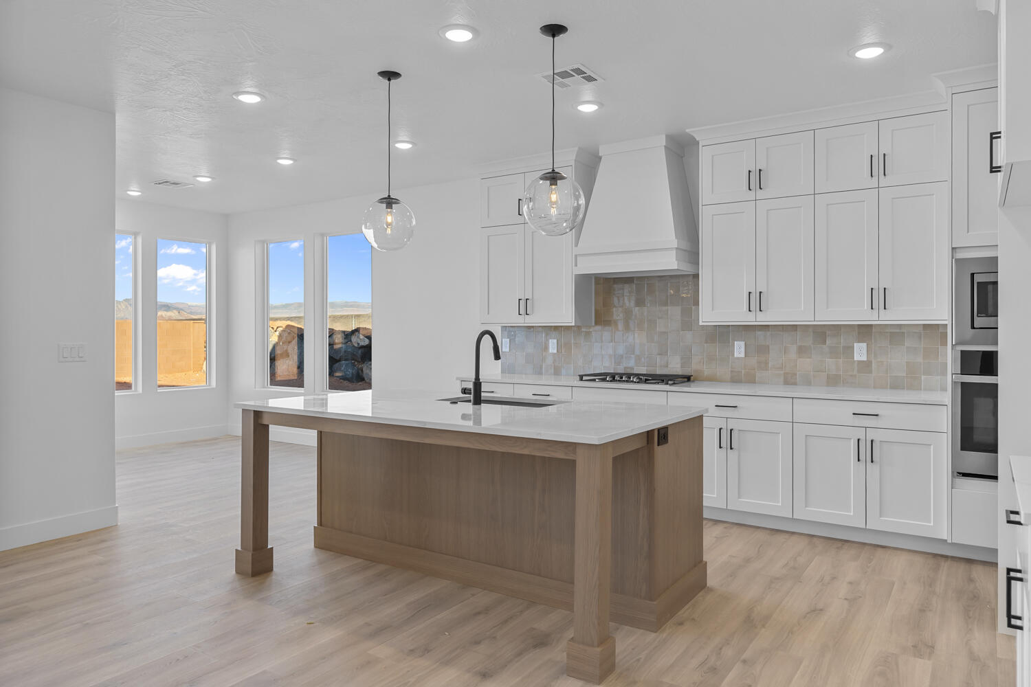 DIXIE HEIGHTS - Residential