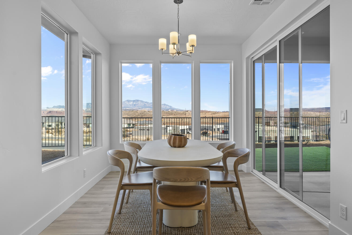 DIXIE HEIGHTS - Residential