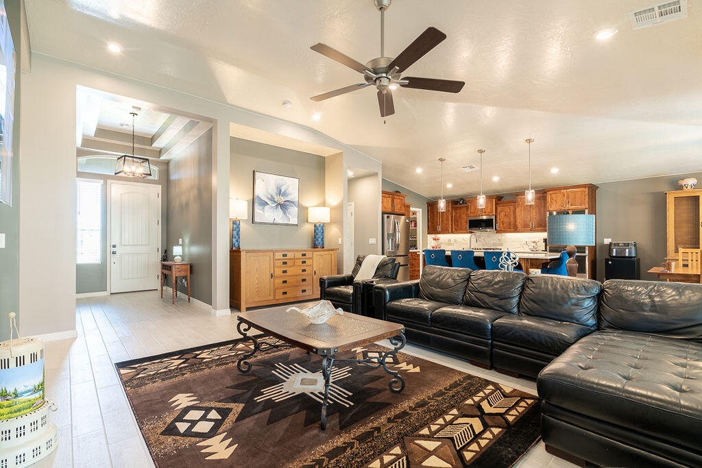 SAND RIDGE - Residential