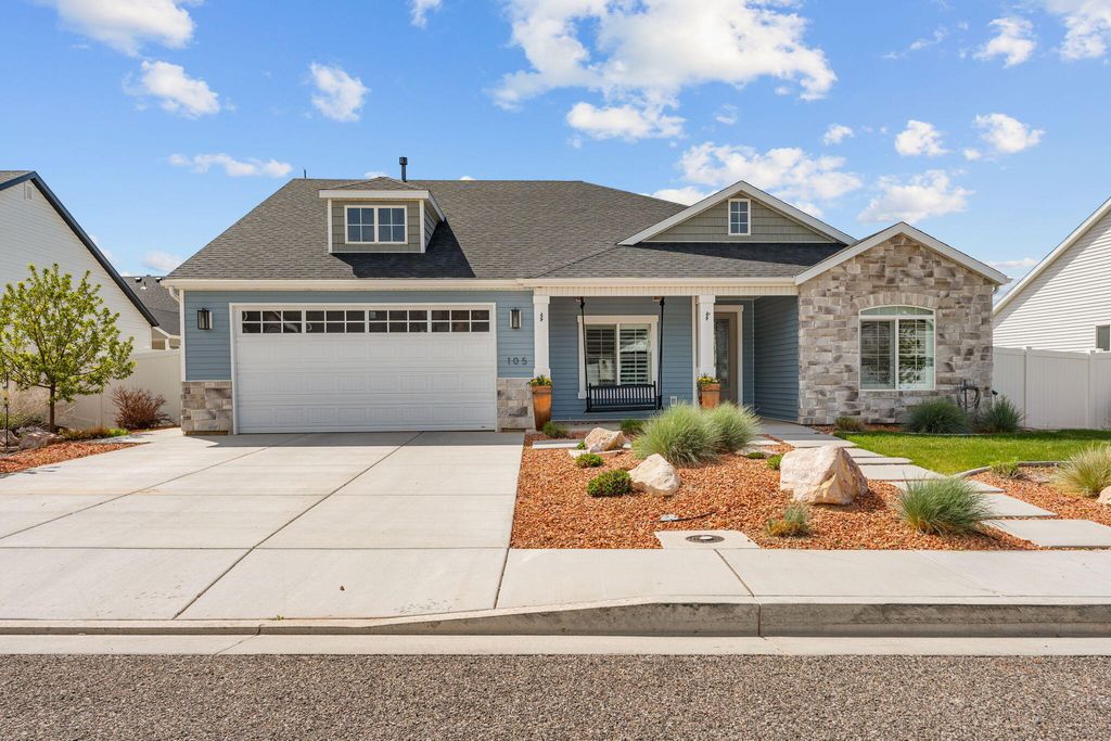 Photo of 105 N Castle DR, Cedar City, UT 84720 (MLS # 26-271428)