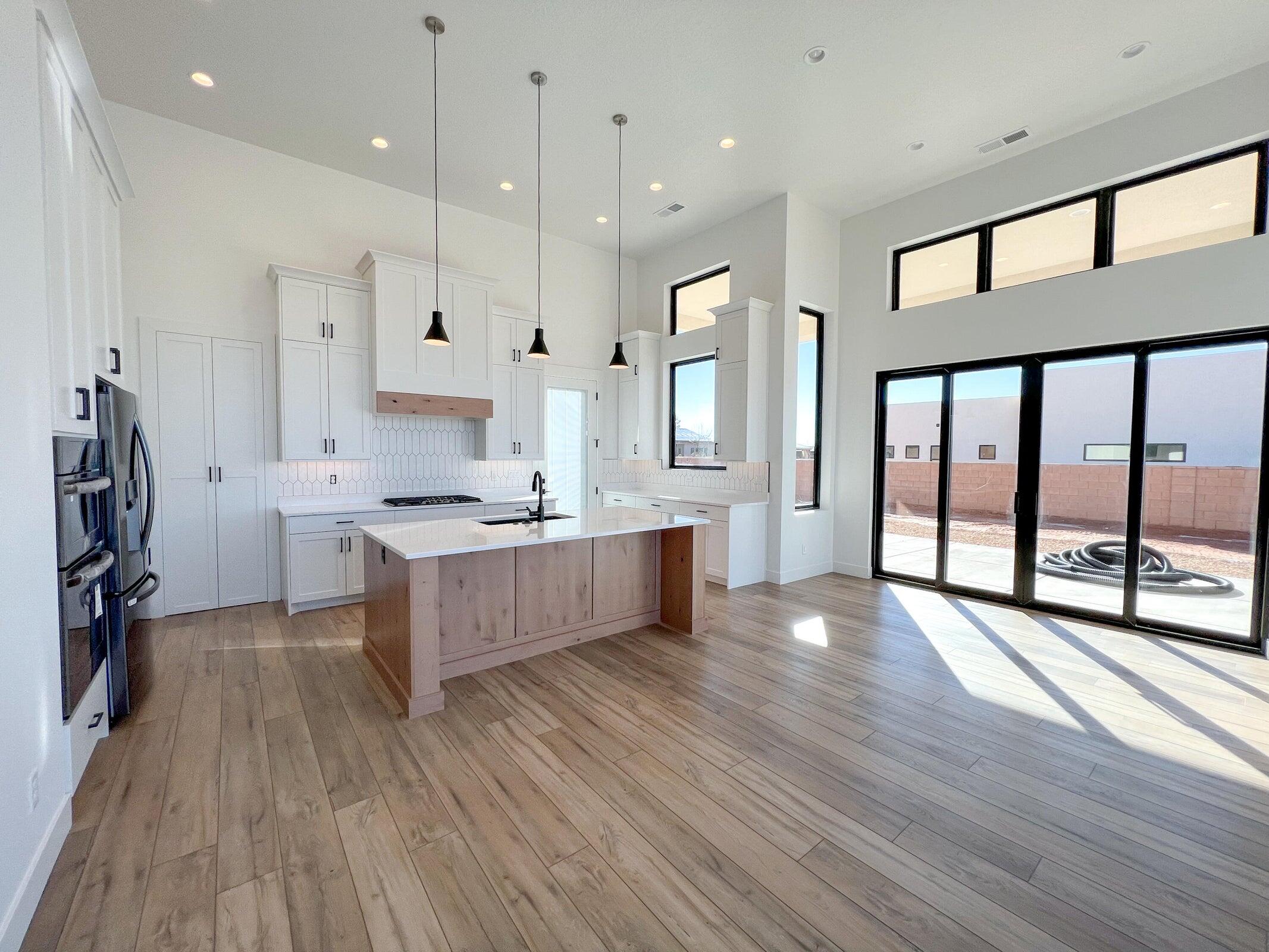 CEDAR POINT - Residential