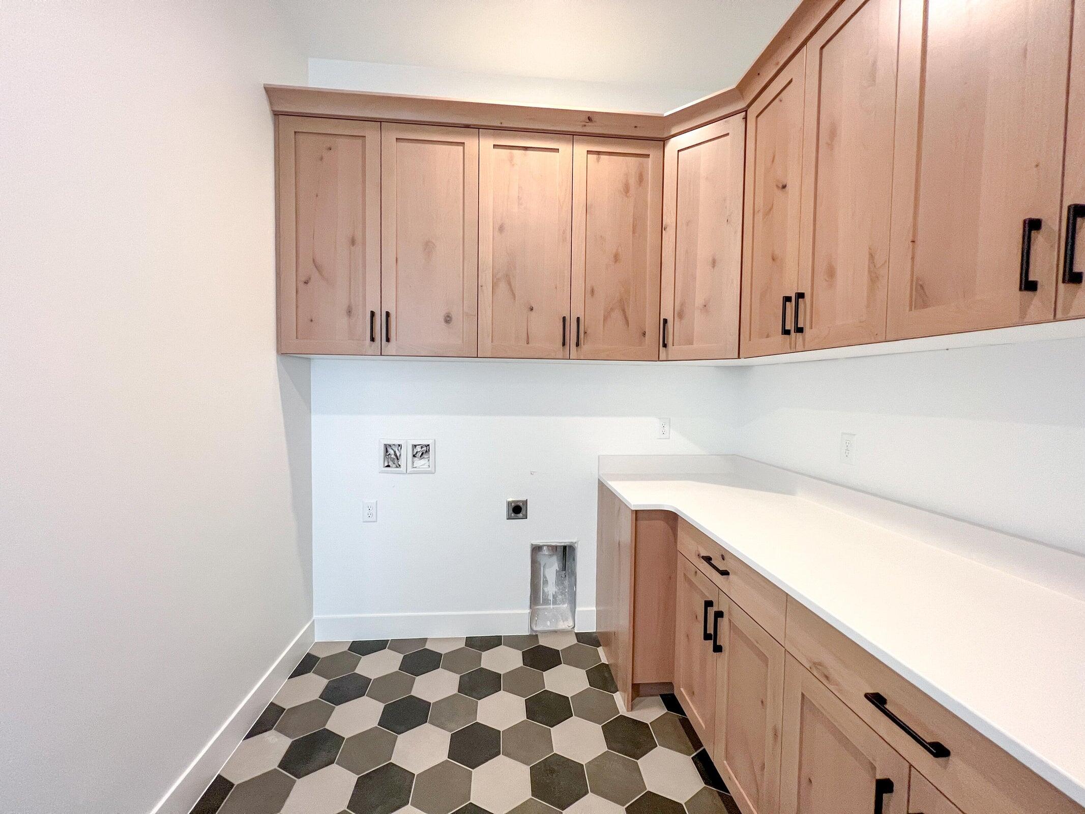 CEDAR POINT - Residential