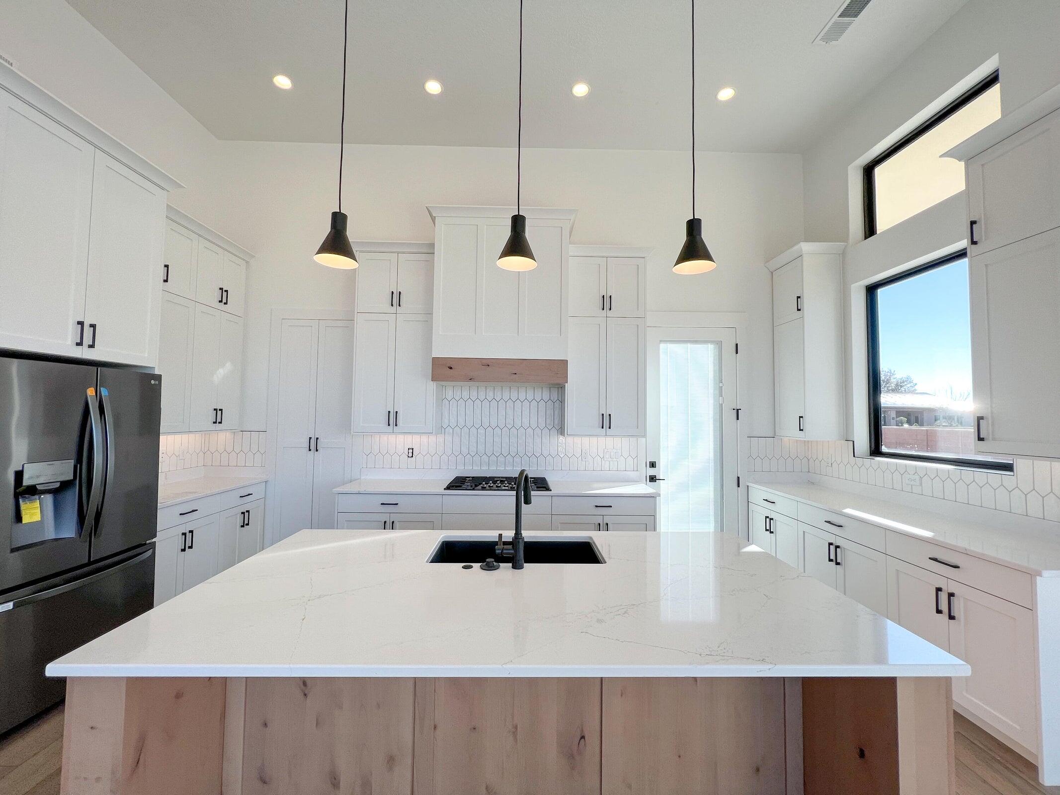 CEDAR POINT - Residential