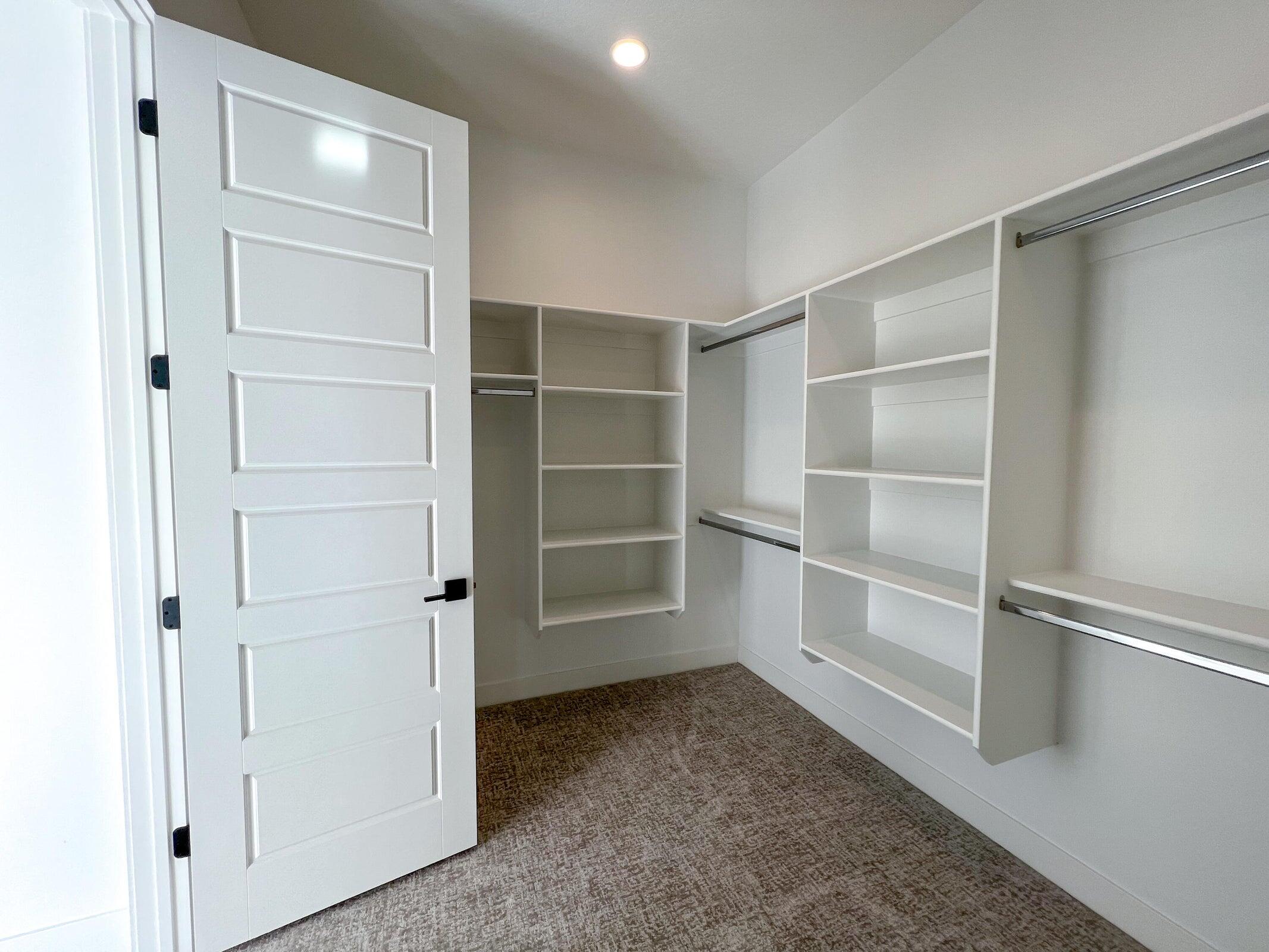 CEDAR POINT - Residential