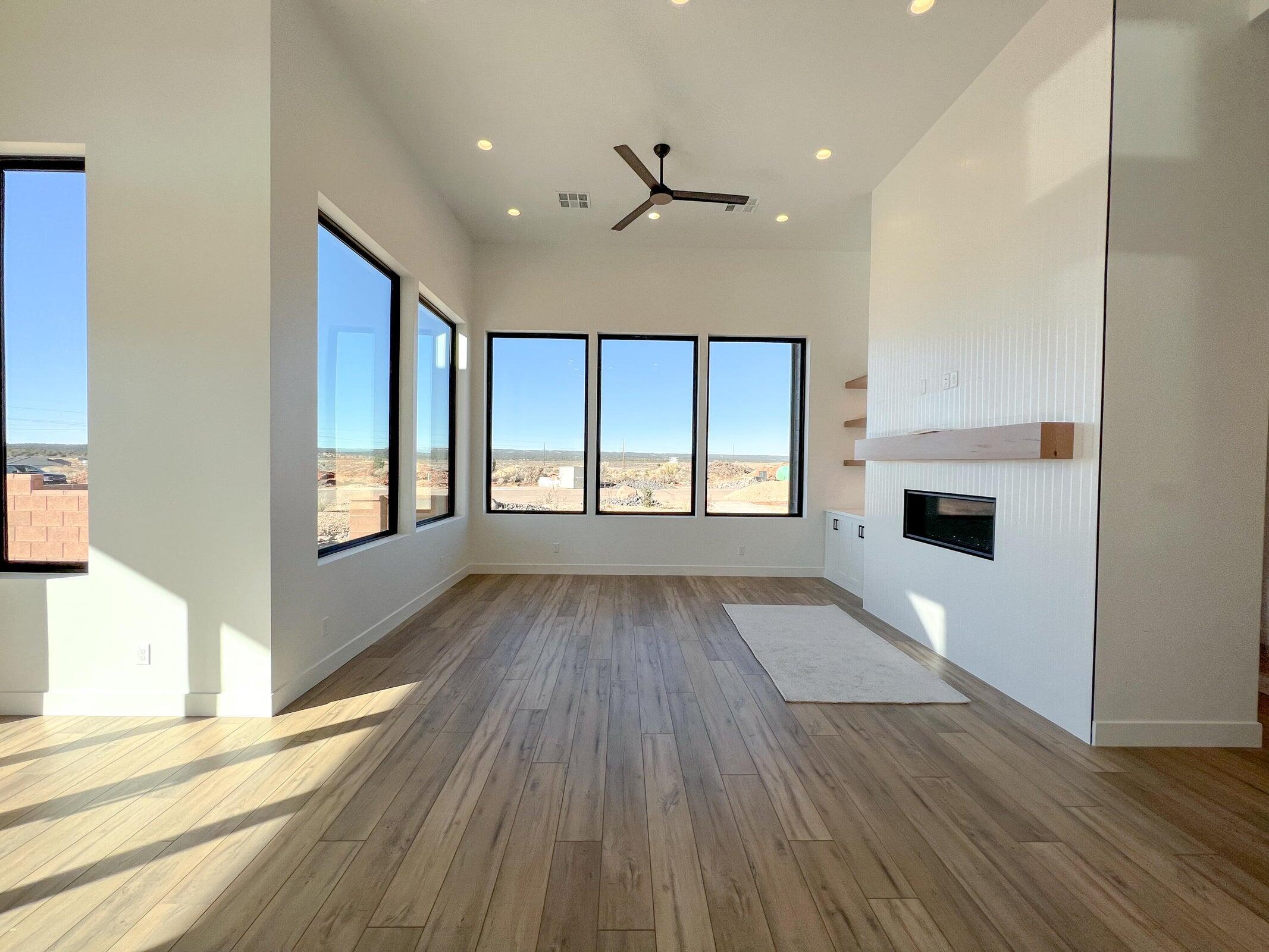 CEDAR POINT - Residential