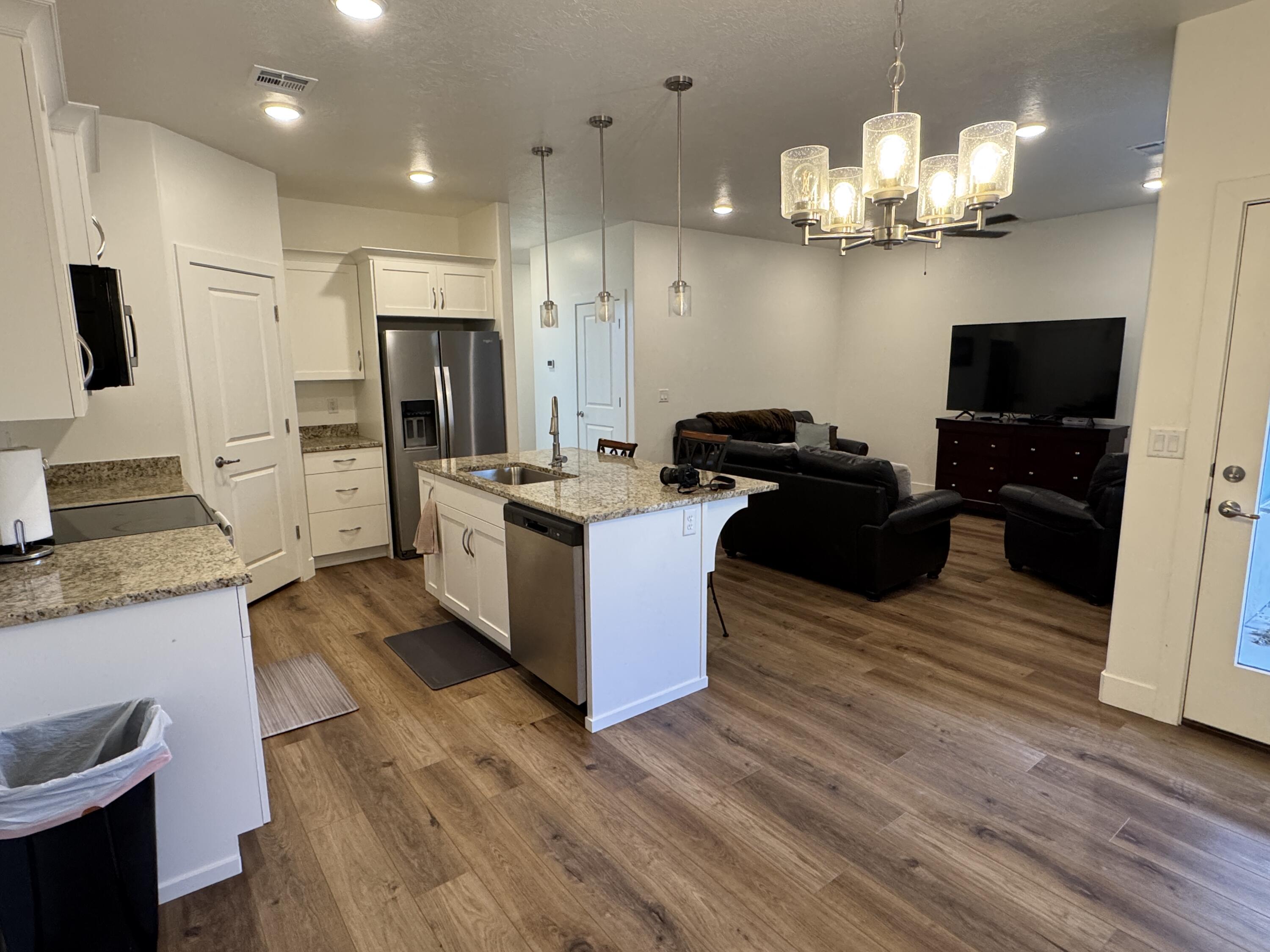 RED TRAILS SUNRISE VALLEY - Residential