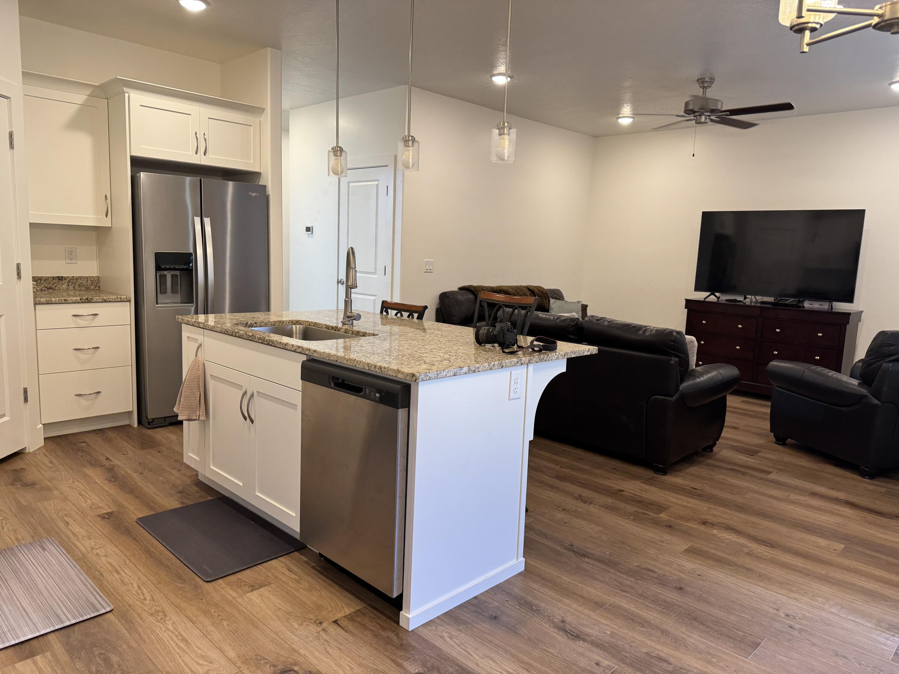 RED TRAILS SUNRISE VALLEY - Residential