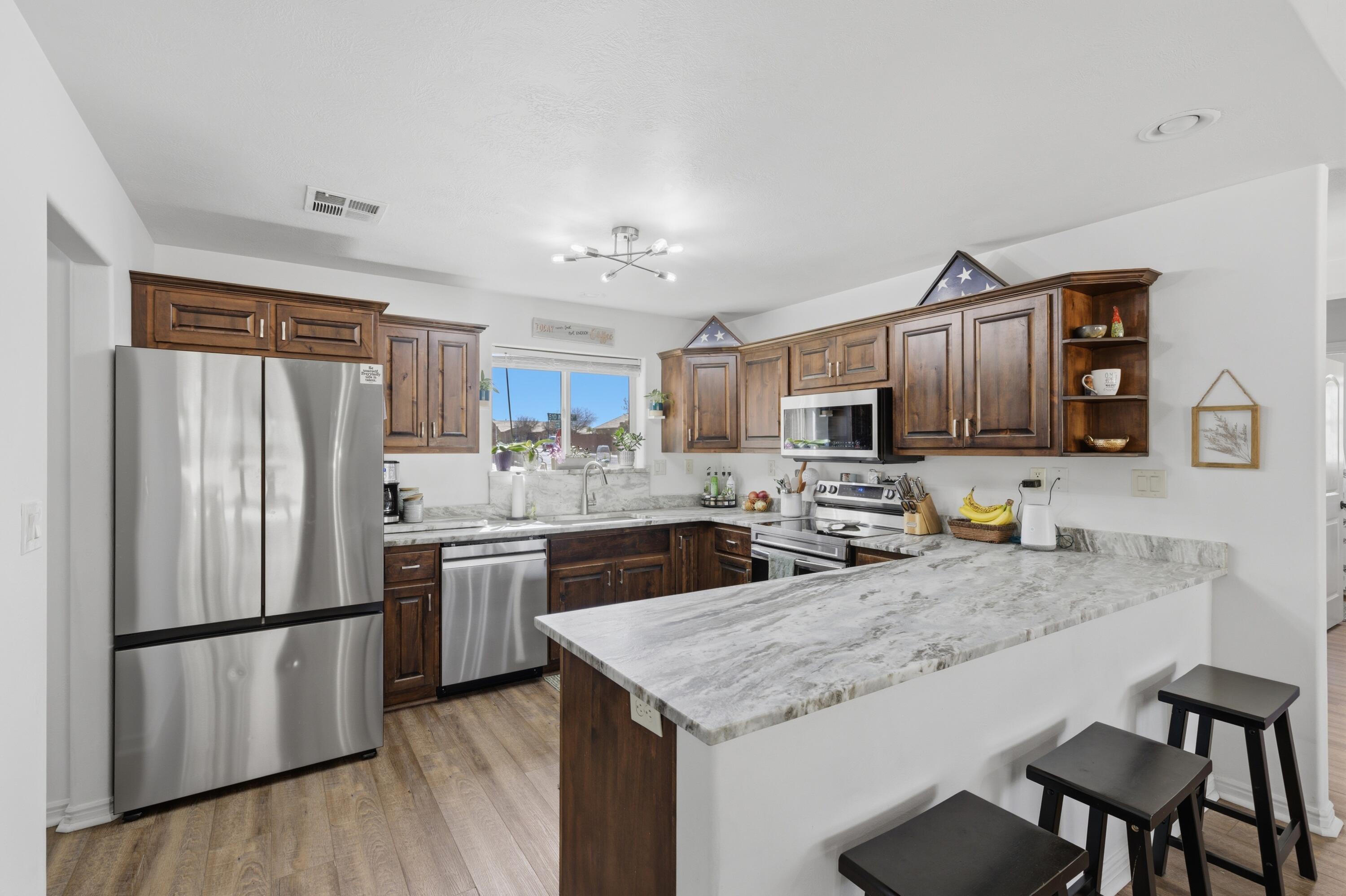 SKY RIDGE - Residential