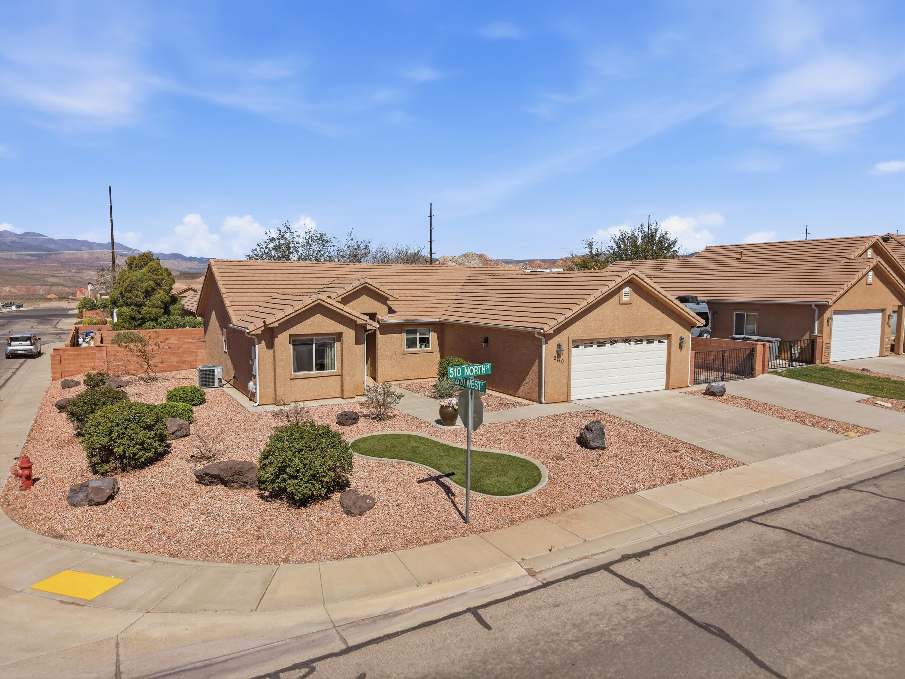 SKY RIDGE - Residential