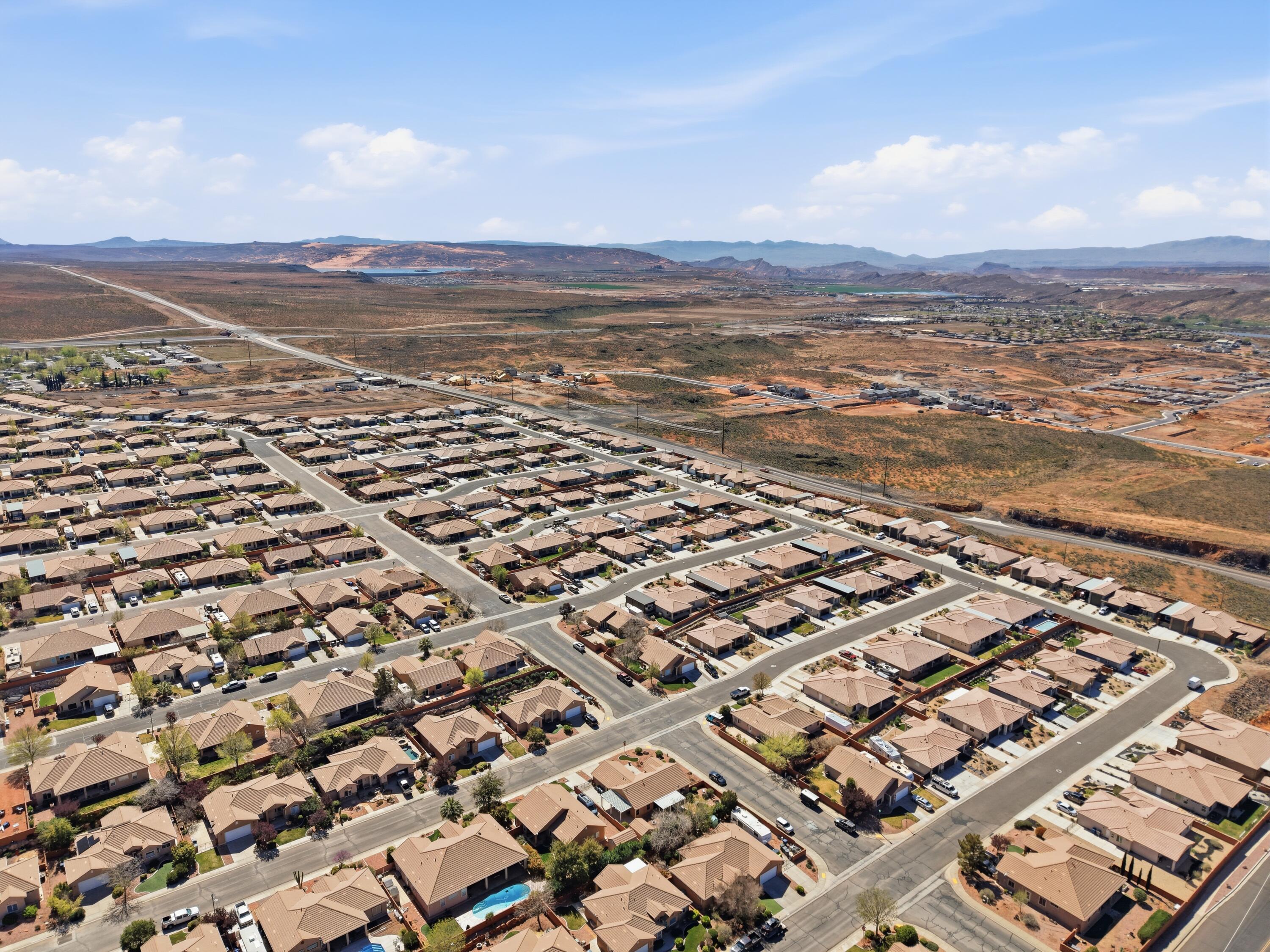 SKY RIDGE - Residential