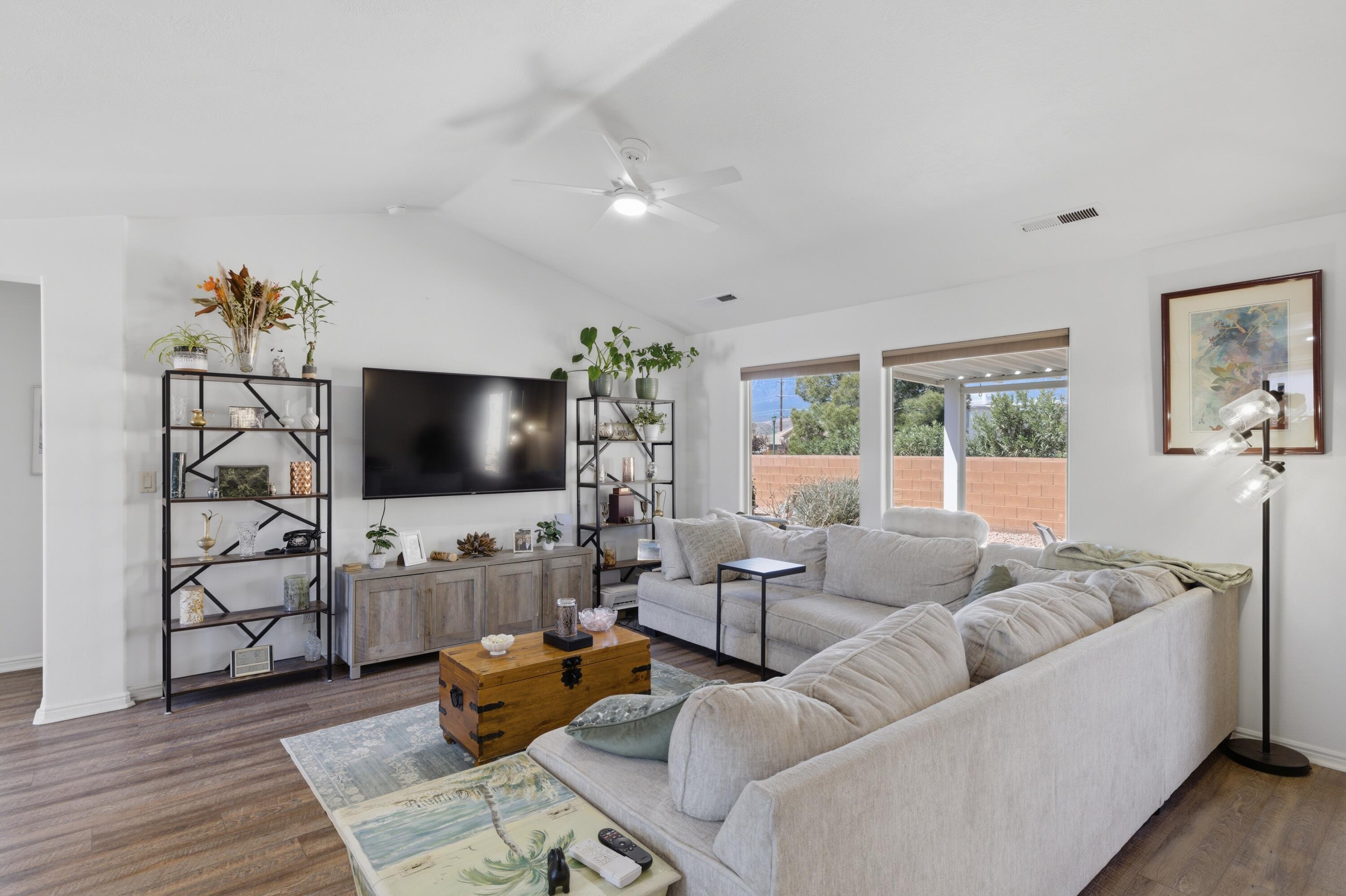 SKY RIDGE - Residential