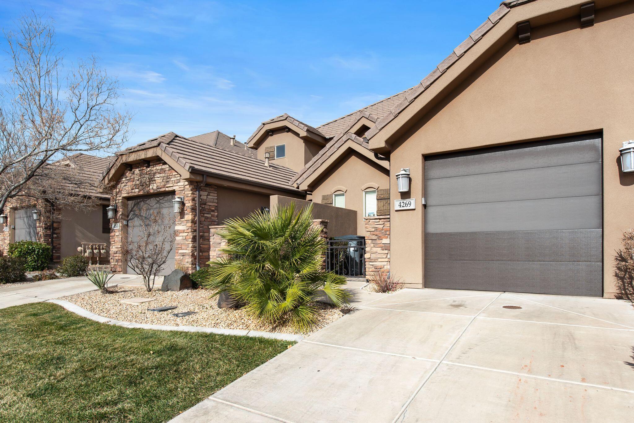 CORAL RIDGE TOWNHOMES - Residential