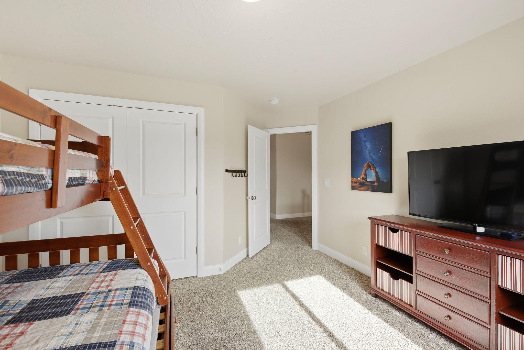 CORAL RIDGE TOWNHOMES - Residential