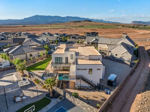 Tiny photo for 3147 MESA VERDE CIR, Hurricane, UT 84737 (MLS # 26-271370)